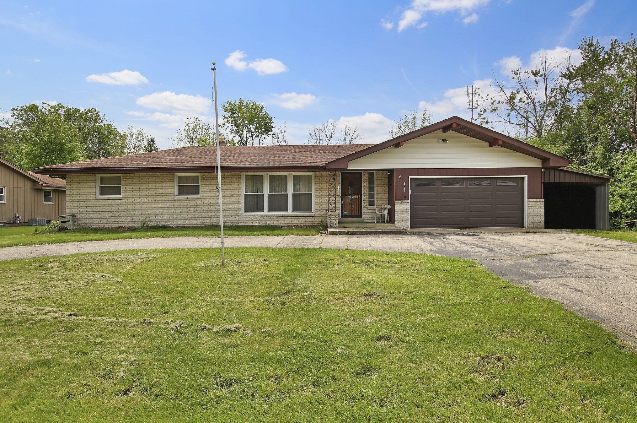 5525 82 St, Kenosha WI 53142-4161 exterior