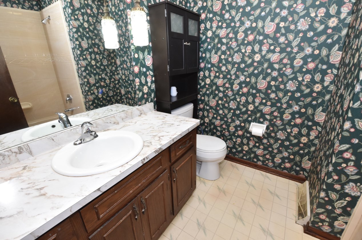 7768 105 Ave, Kenosha WI 53158-1102 exterior