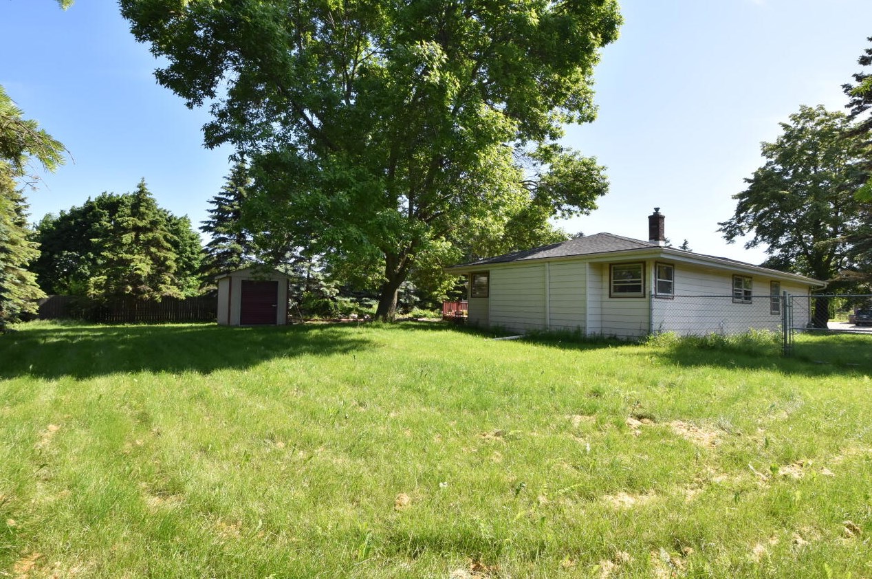 7768 105 Ave, Kenosha WI 53158-1102 exterior