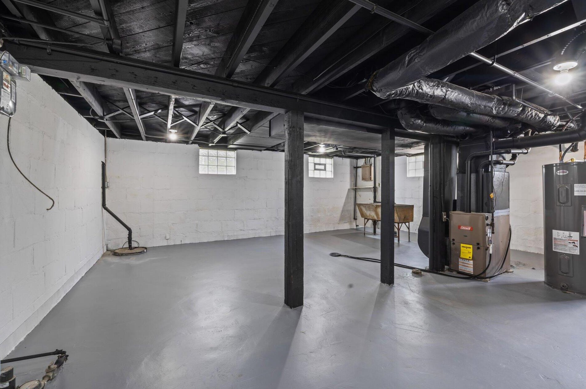 2132 71, Milwaukee WI 53214-1654 exterior