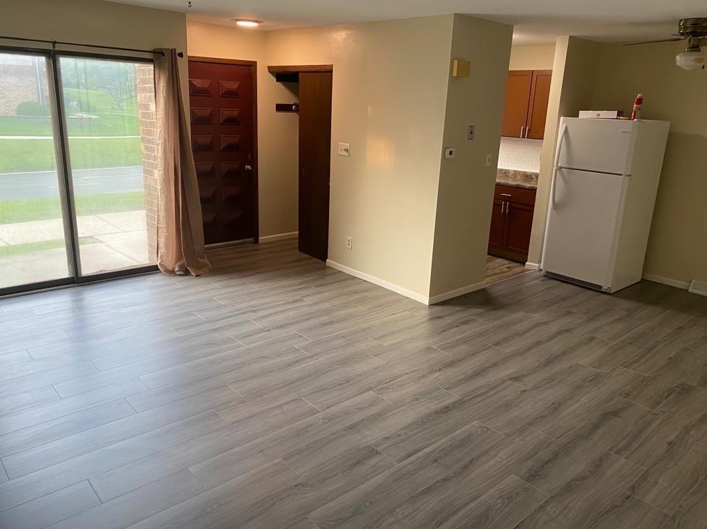 4007 College Ave, Milwaukee WI  53221-4544 exterior