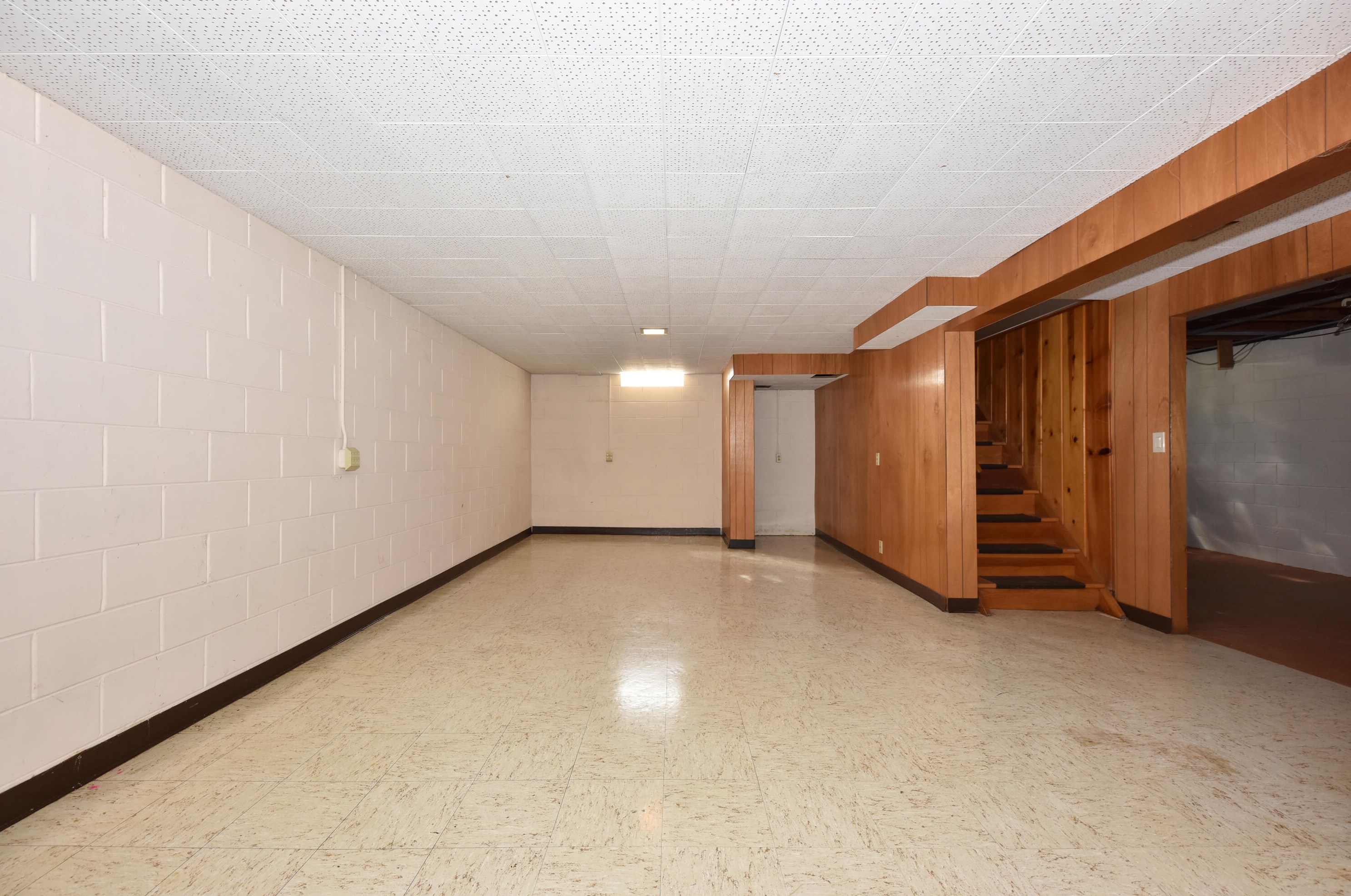 3805 Marcy St, Milwaukee WI 53220-1836 exterior