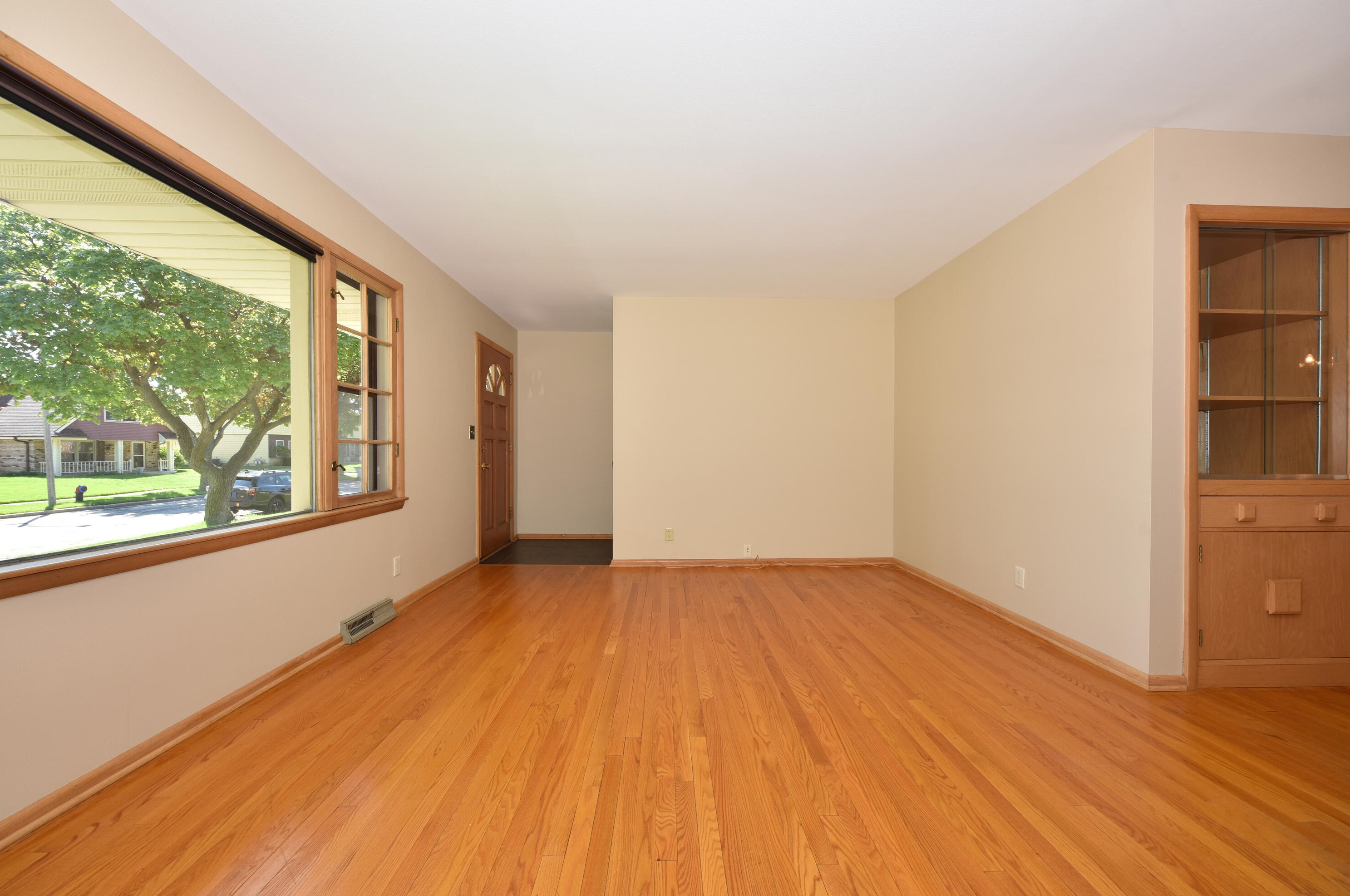 3805 Marcy St, Milwaukee WI 53220-1836 exterior