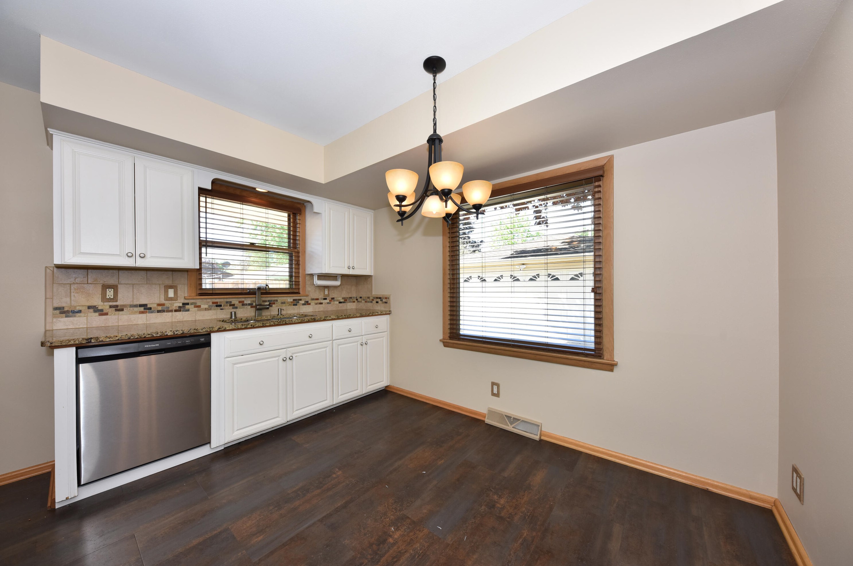 3805 Marcy St, Milwaukee WI 53220-1836 exterior