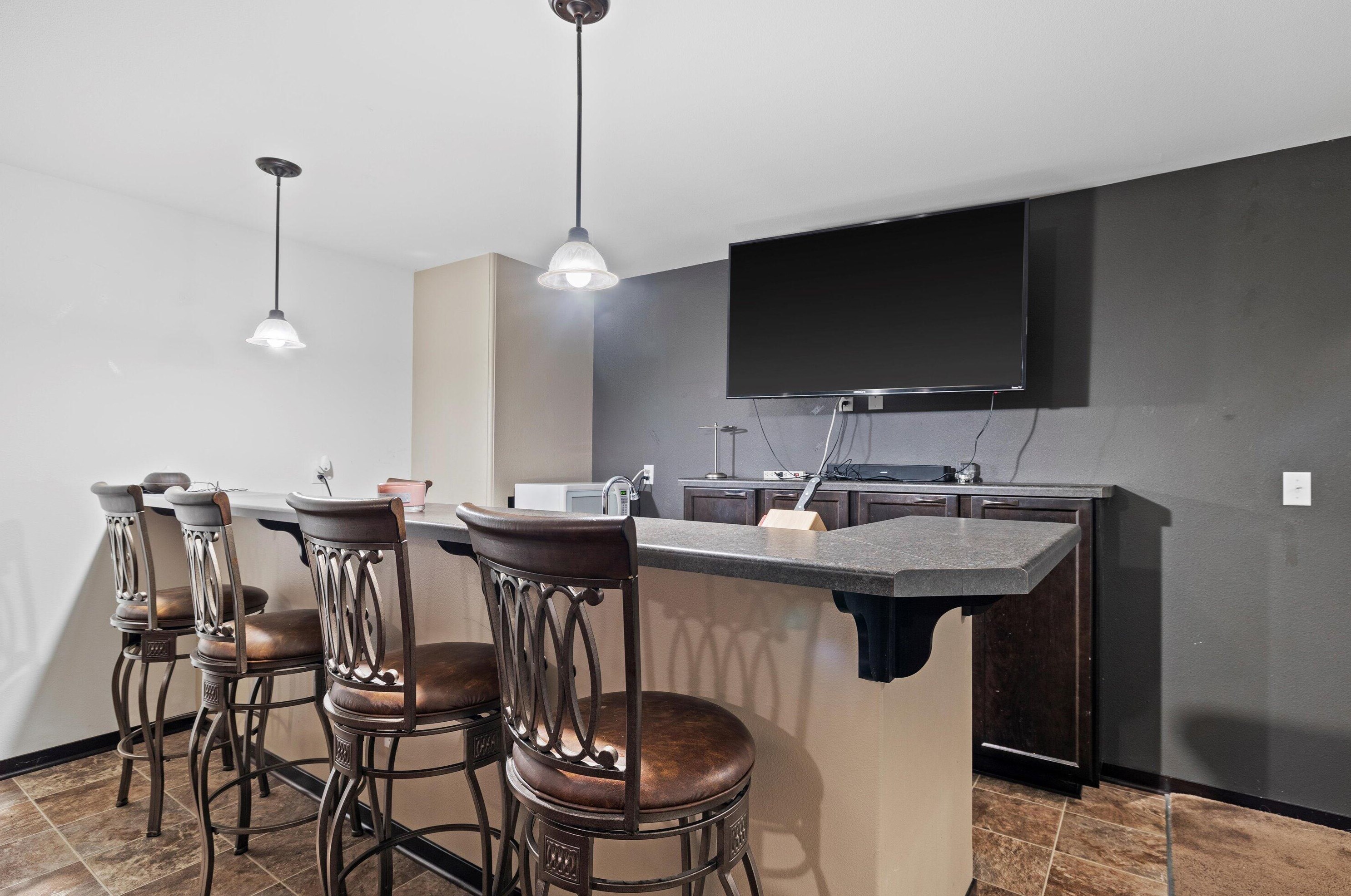 7942 Riverview, Milwaukee WI 53209 exterior