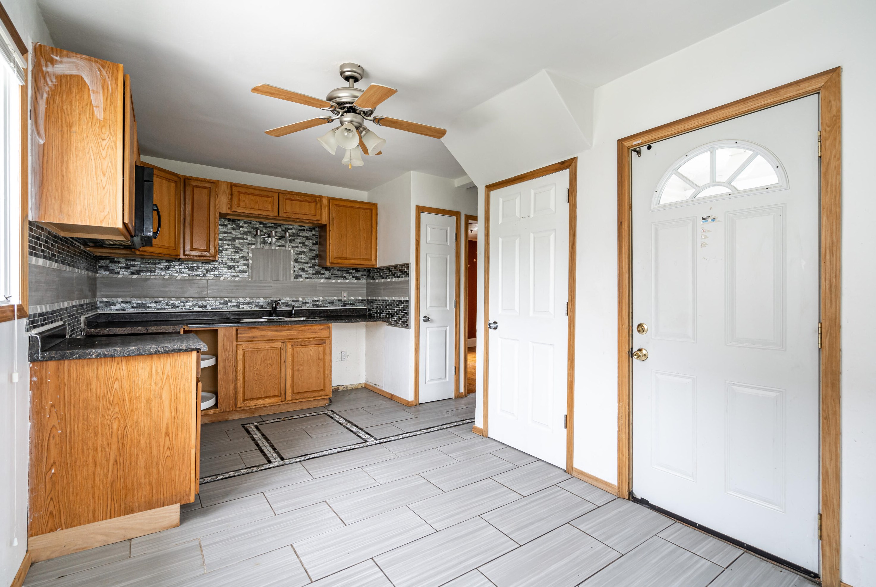 4459 22nd St, Milwaukee WI  53209-6308 exterior