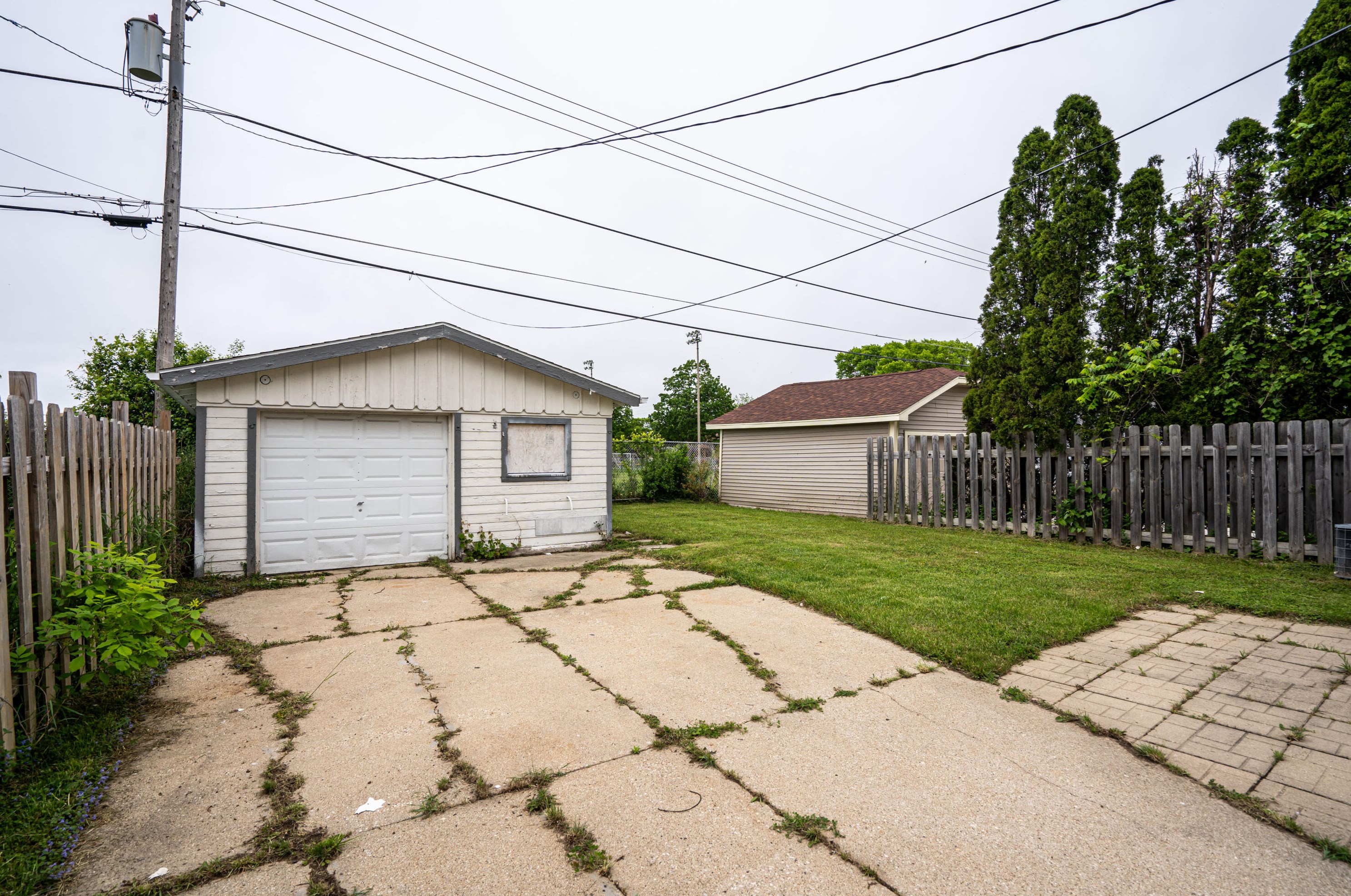 4459 22nd St, Milwaukee WI  53209-6308 exterior