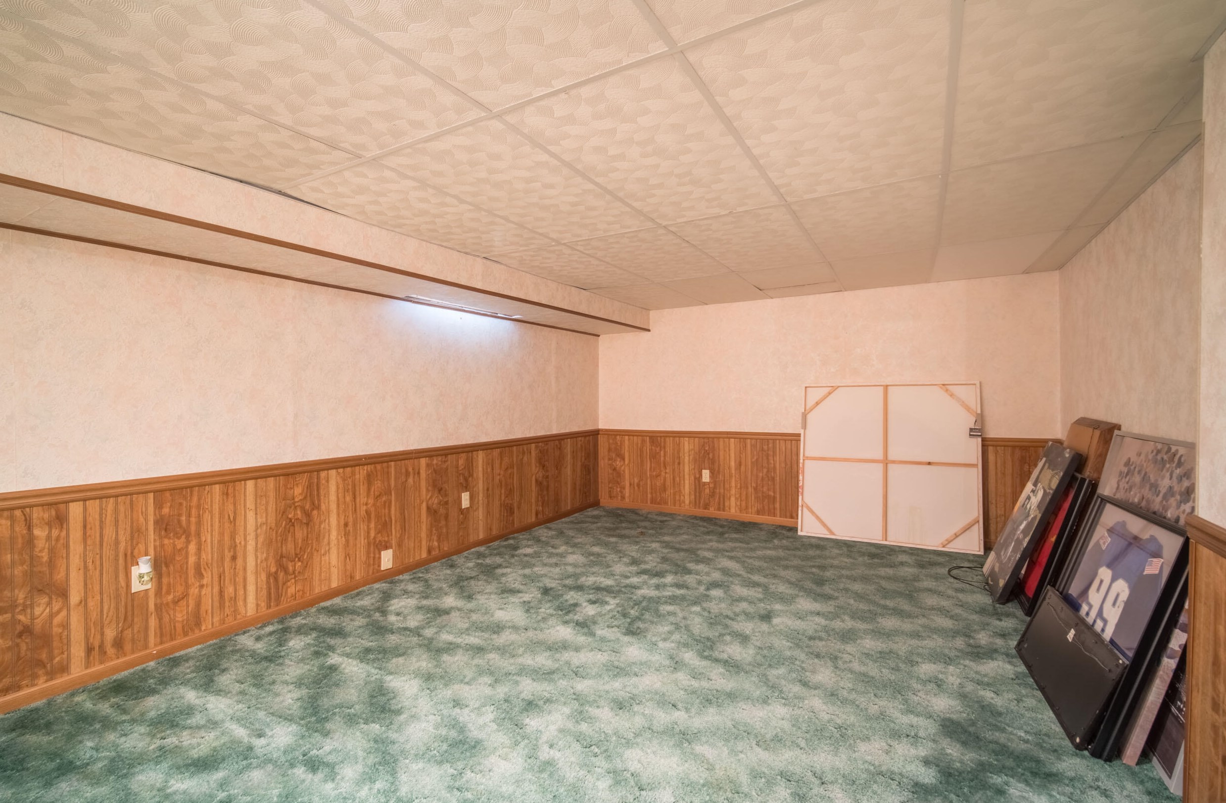 3748 102, Milwaukee WI 53214-3904 exterior