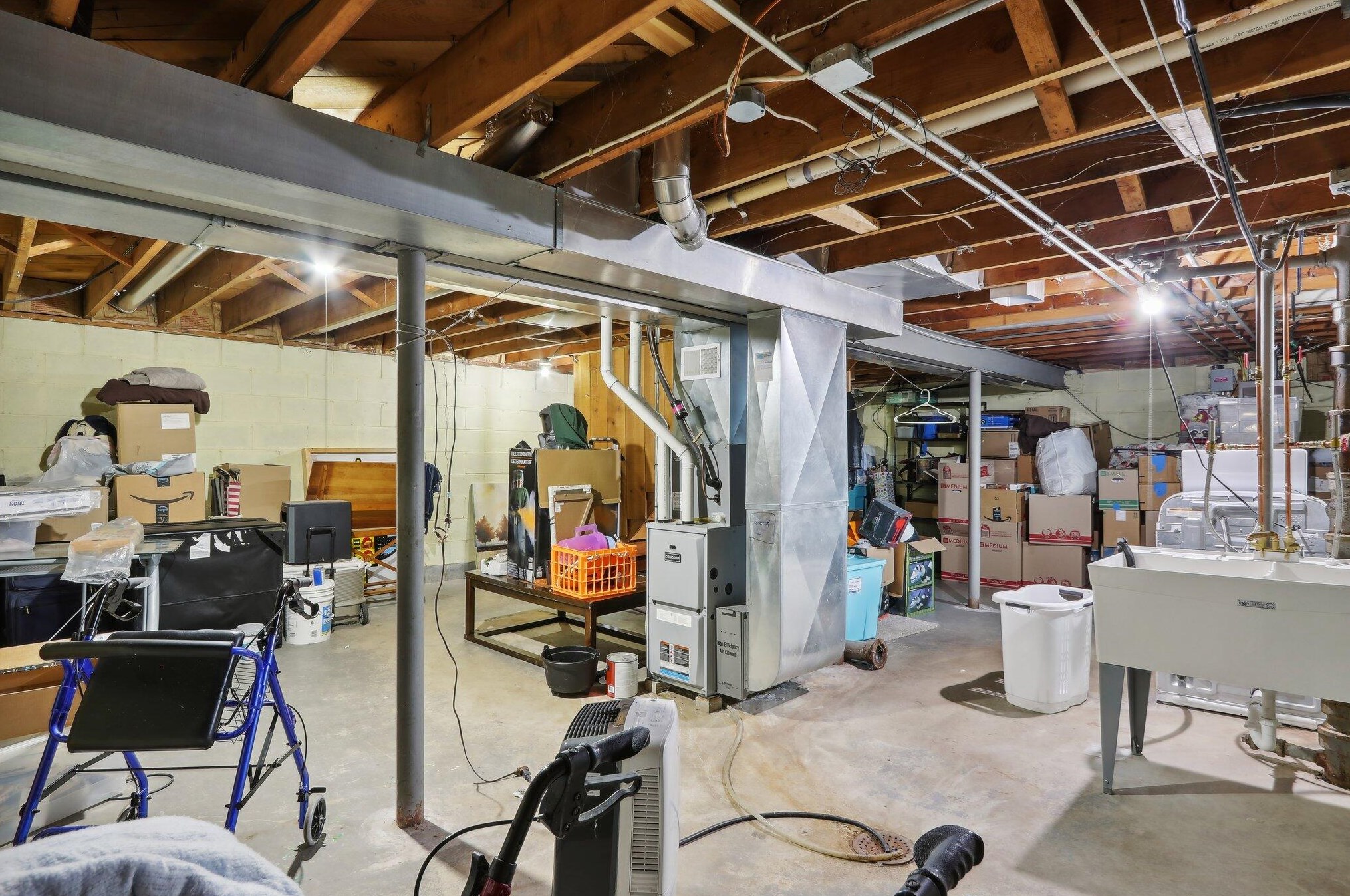 714 Edgewood Ave, South Milwaukee WI 53172-3848 exterior