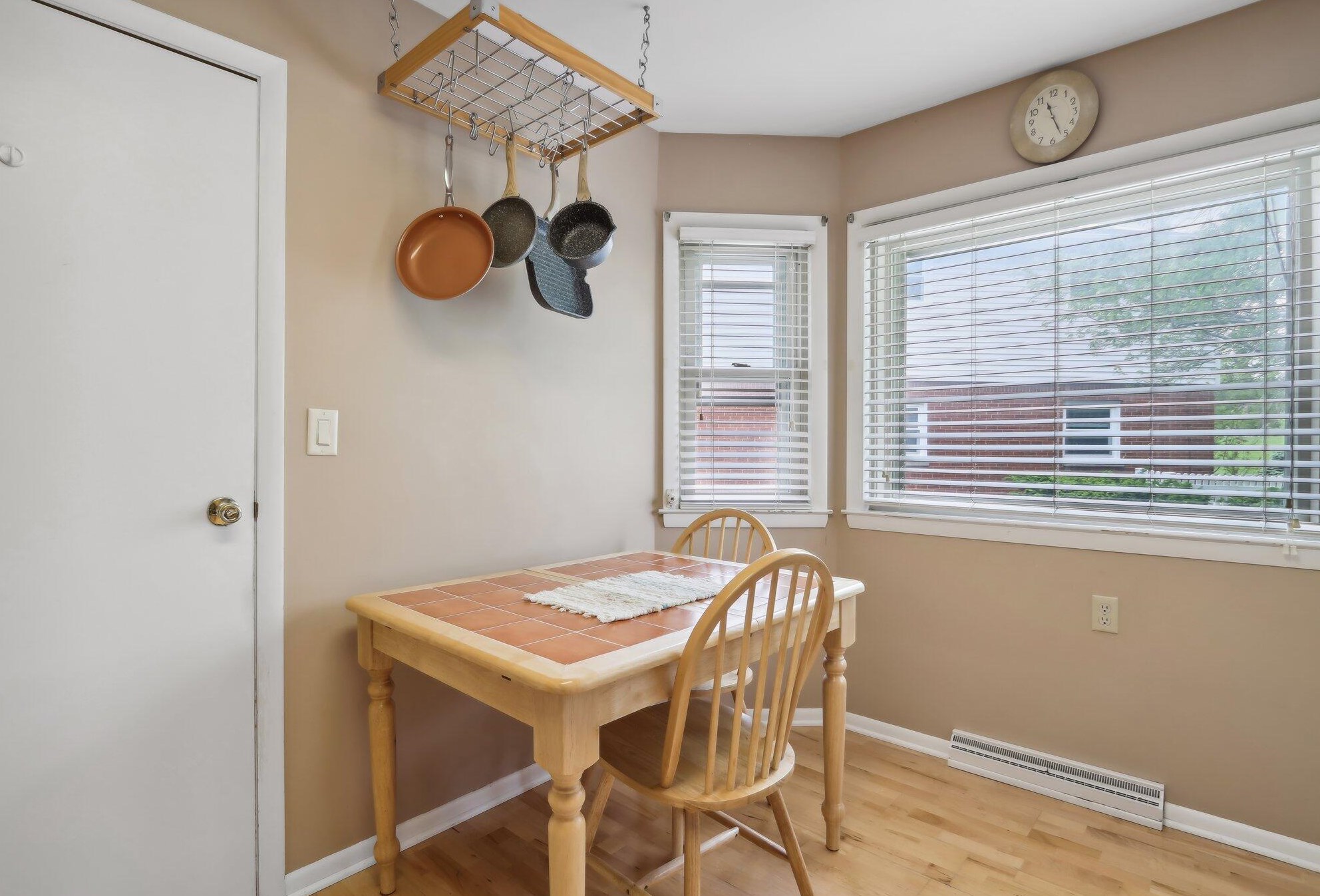 4029 Nevada St, Milwaukee WI 53207-2828 exterior