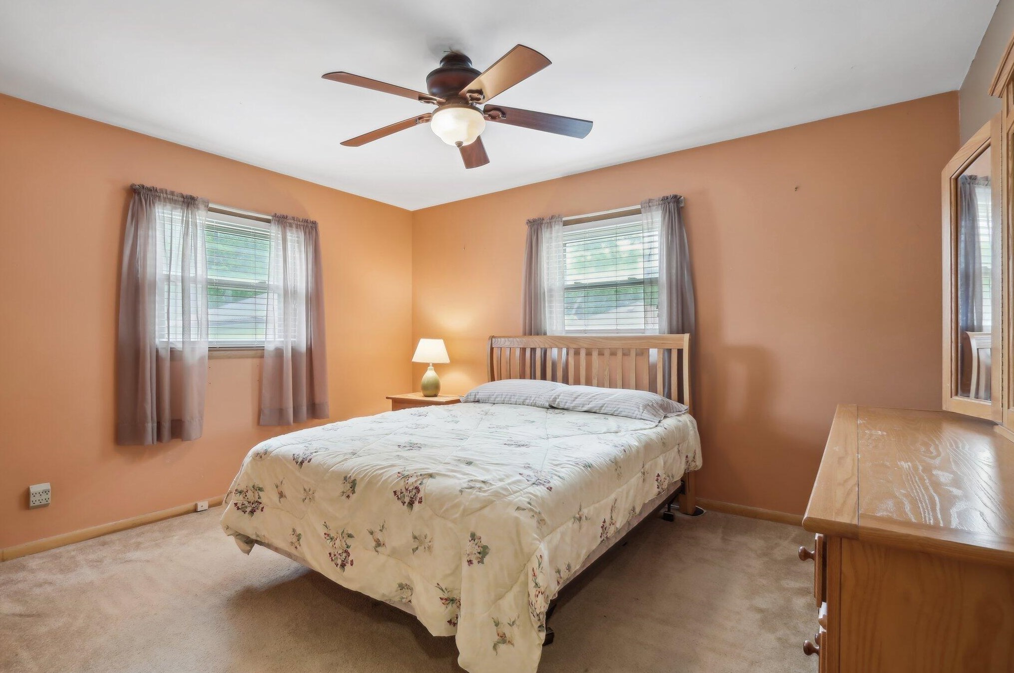 4029 Nevada St, Milwaukee WI 53207-2828 exterior