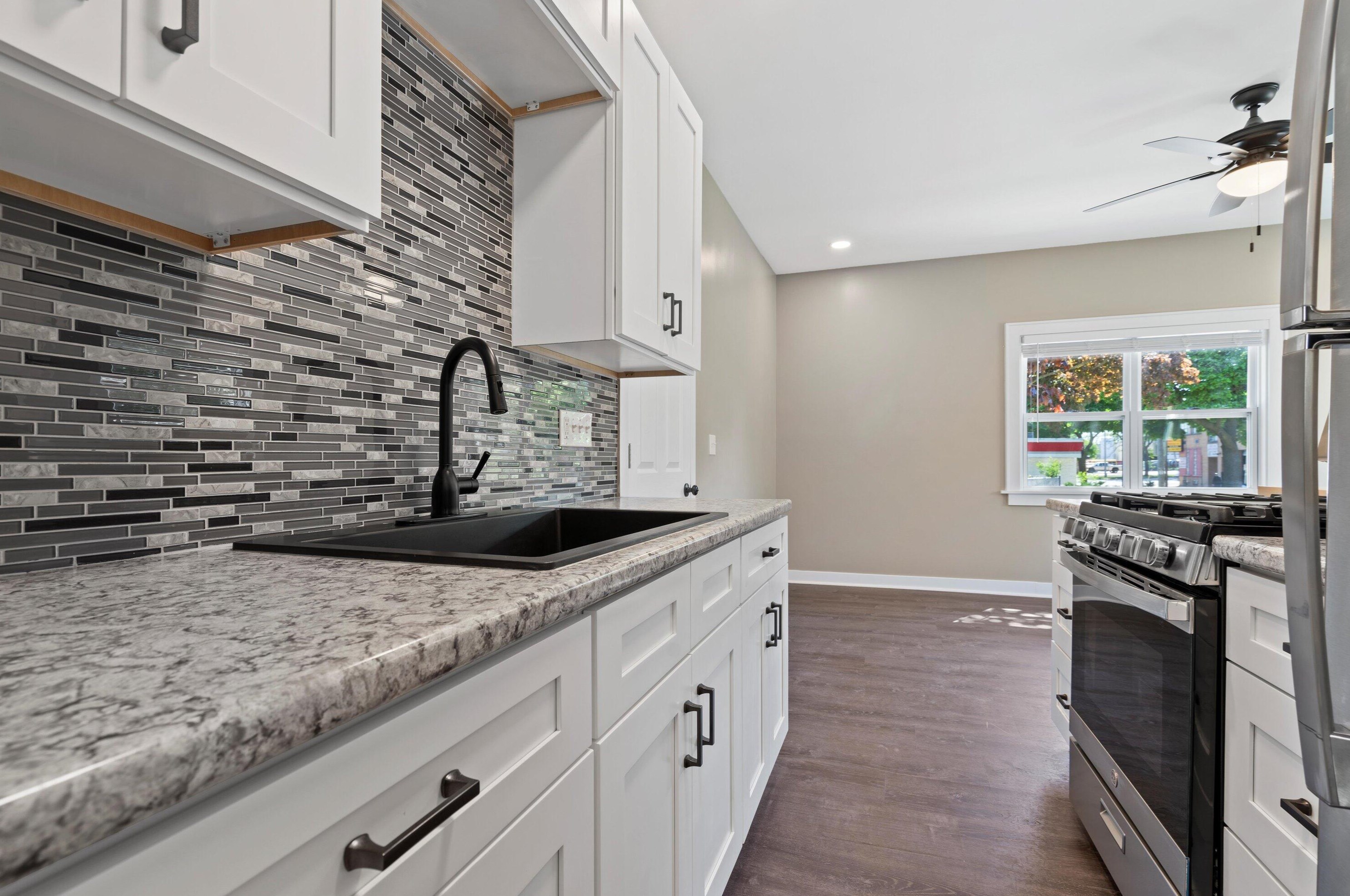 1400 Congress St, Milwaukee WI 53209-6417 exterior