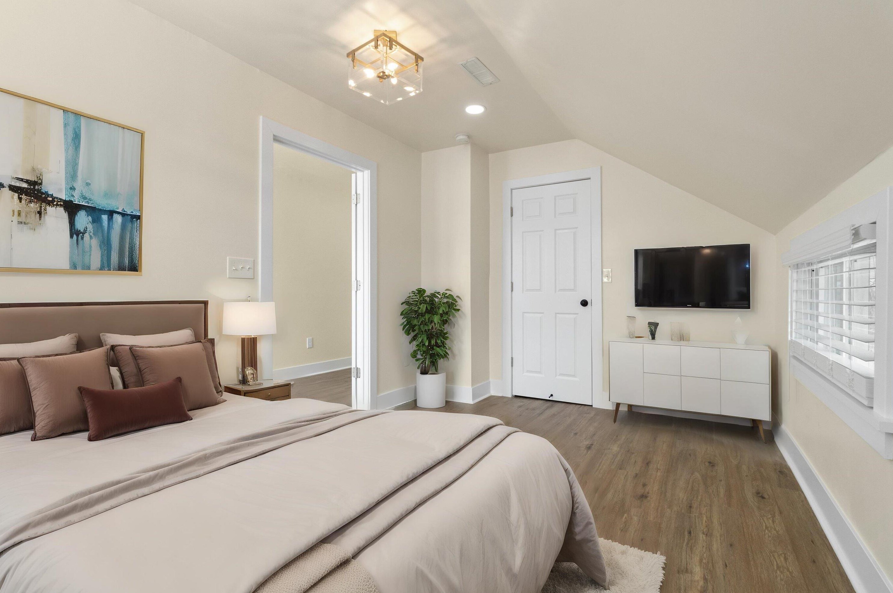 1400 Congress St, Milwaukee WI 53209-6417 exterior