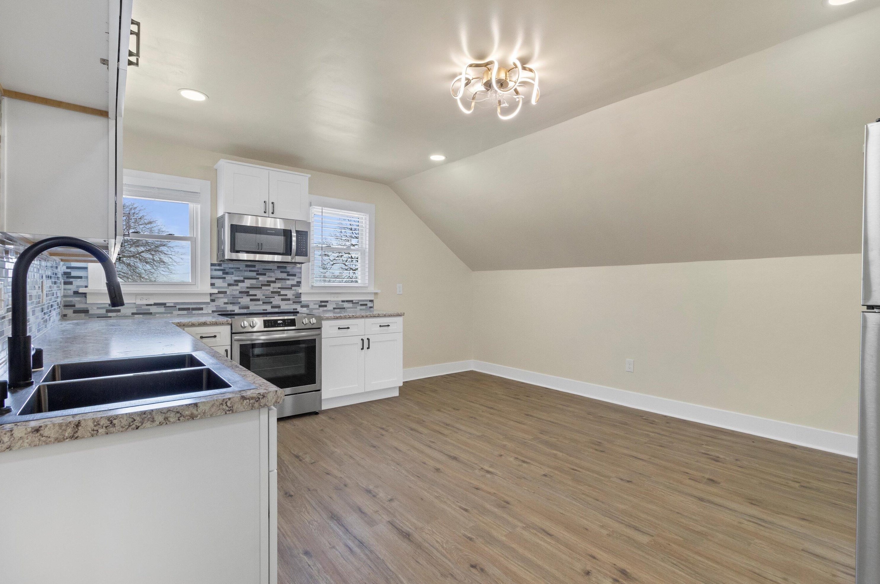 1400 Congress St, Milwaukee WI 53209-6417 exterior