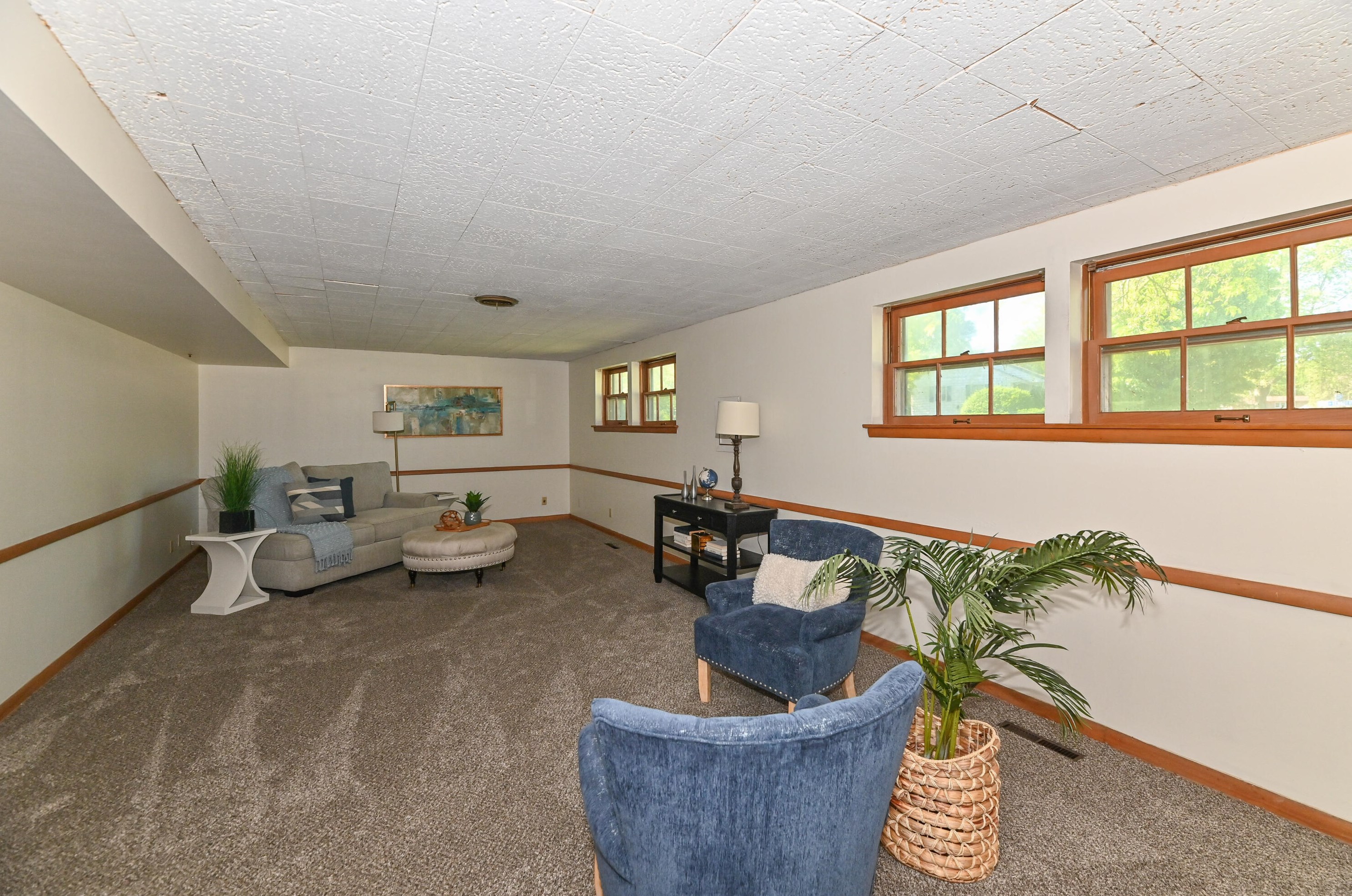 2520 Kenboern Dr, Milwaukee WI 53209-1836 exterior