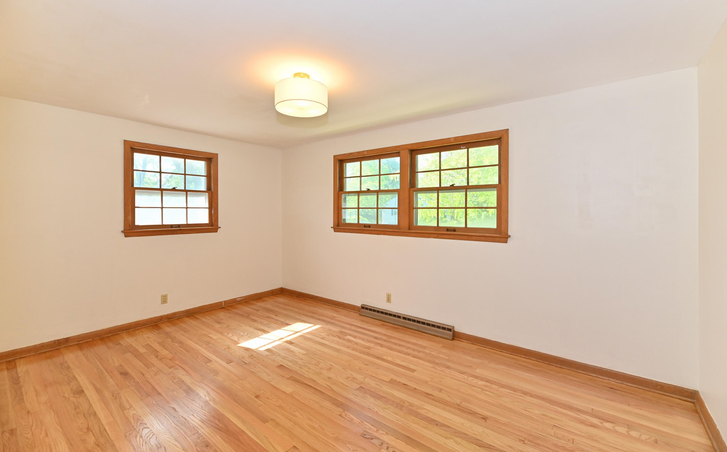 2520 Kenboern Dr, Milwaukee WI 53209-1836 exterior