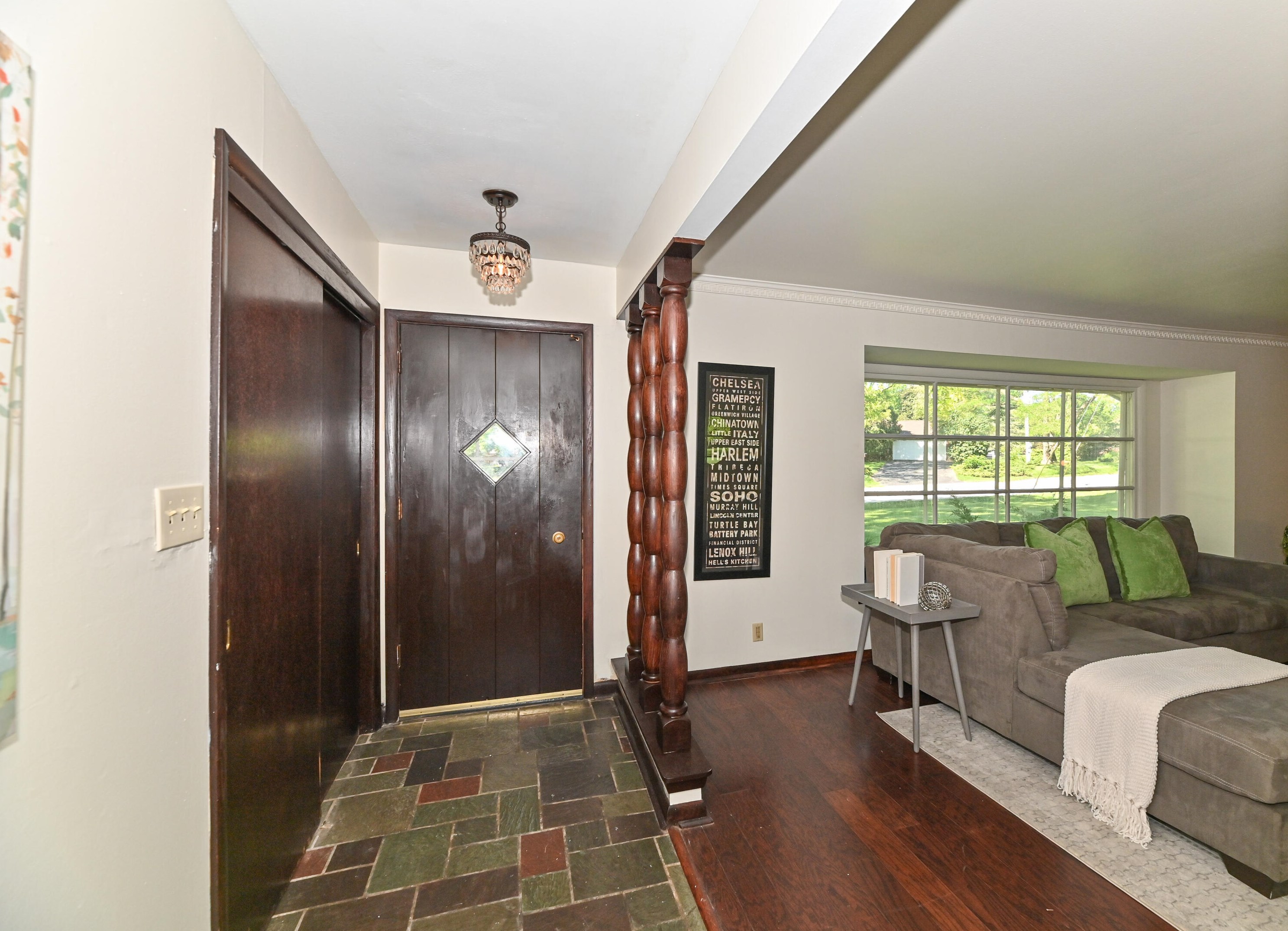 2520 Kenboern Dr, Milwaukee WI 53209-1836 exterior