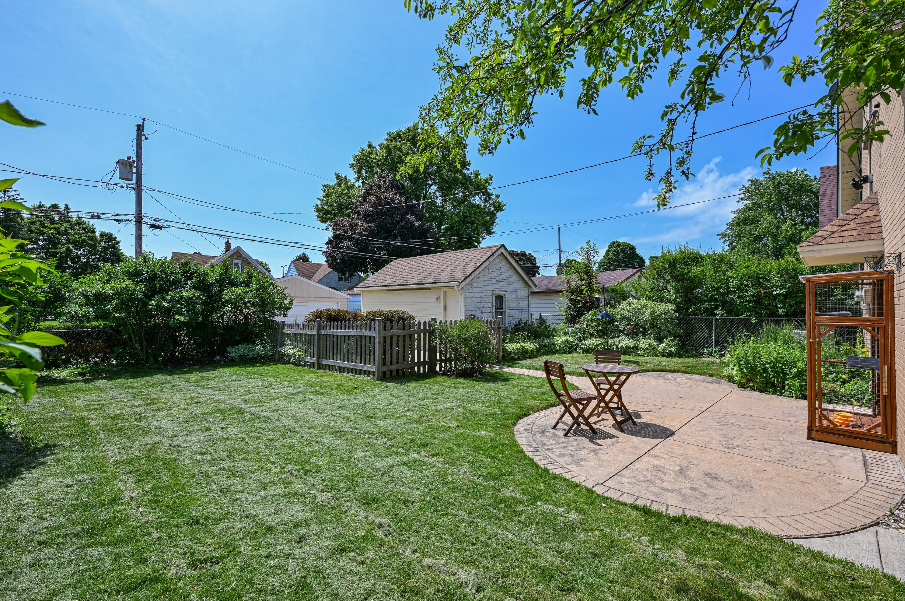 7035 Stuth Pl, Milwaukee WI 53219-1951 exterior