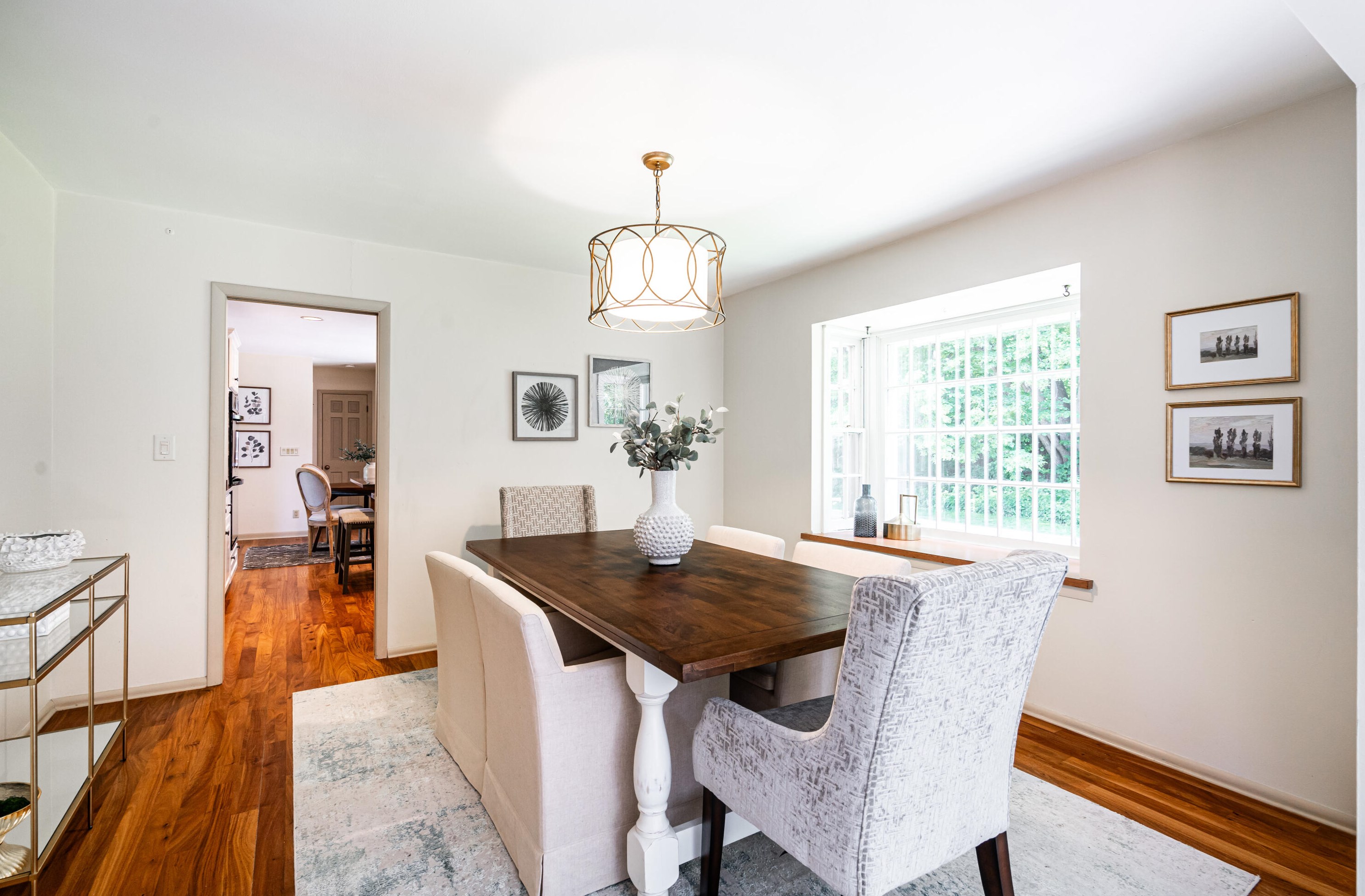 530 Fairfield Ct, Milwaukee WI 53217-4129 exterior