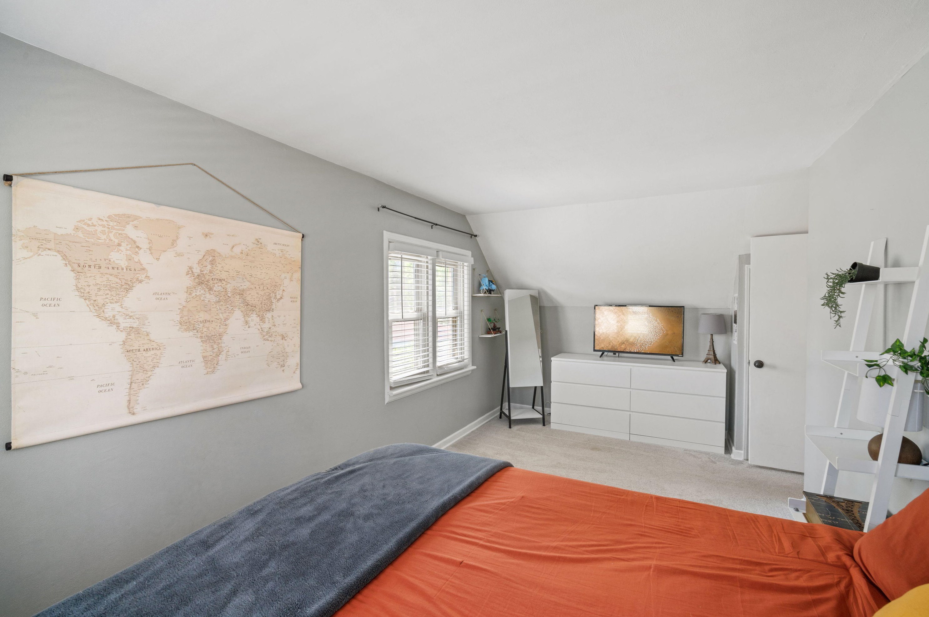 3216 38, Milwaukee WI 53215-4011 exterior