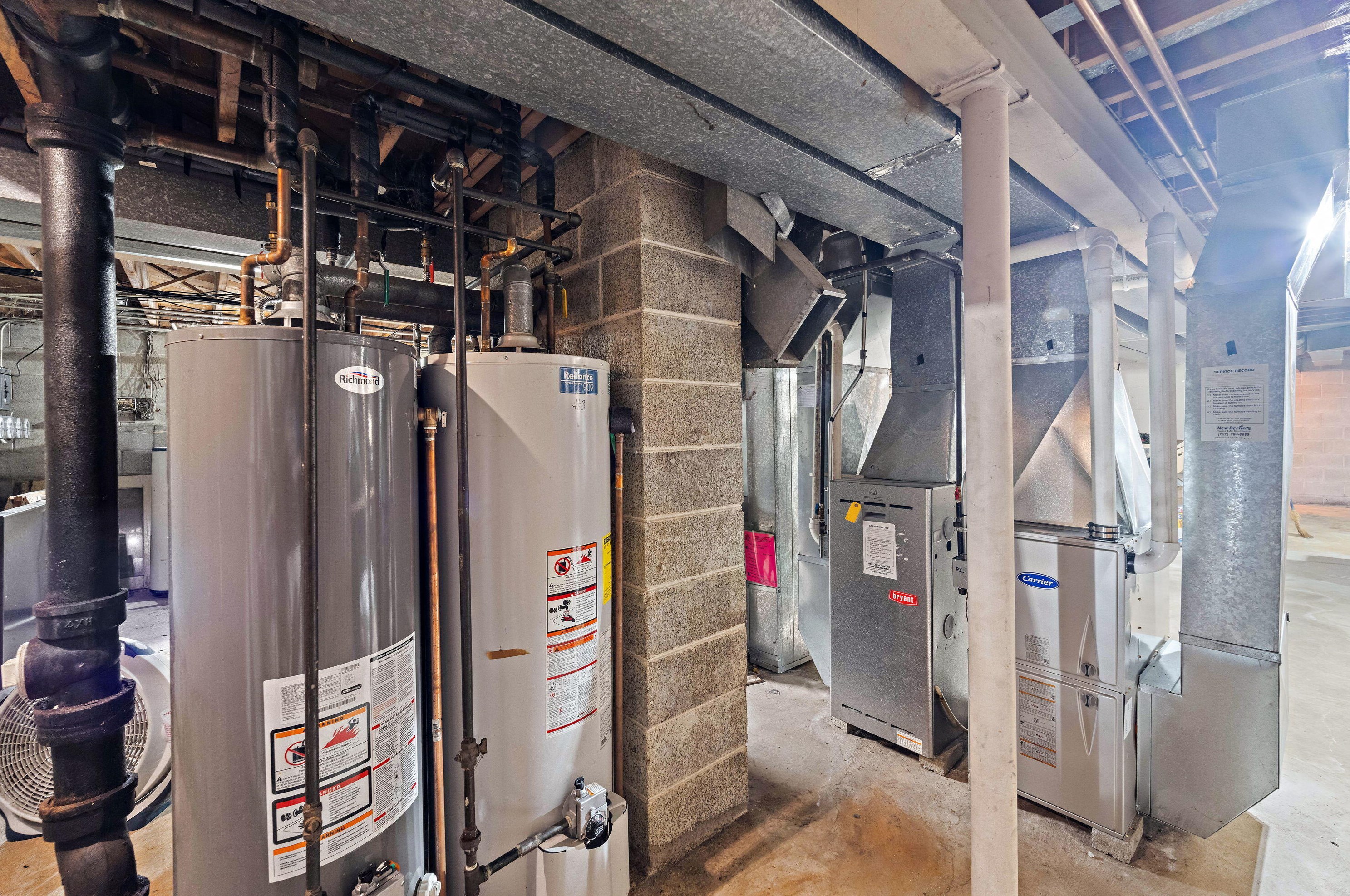 2017 79, Milwaukee WI 53219-1718 exterior