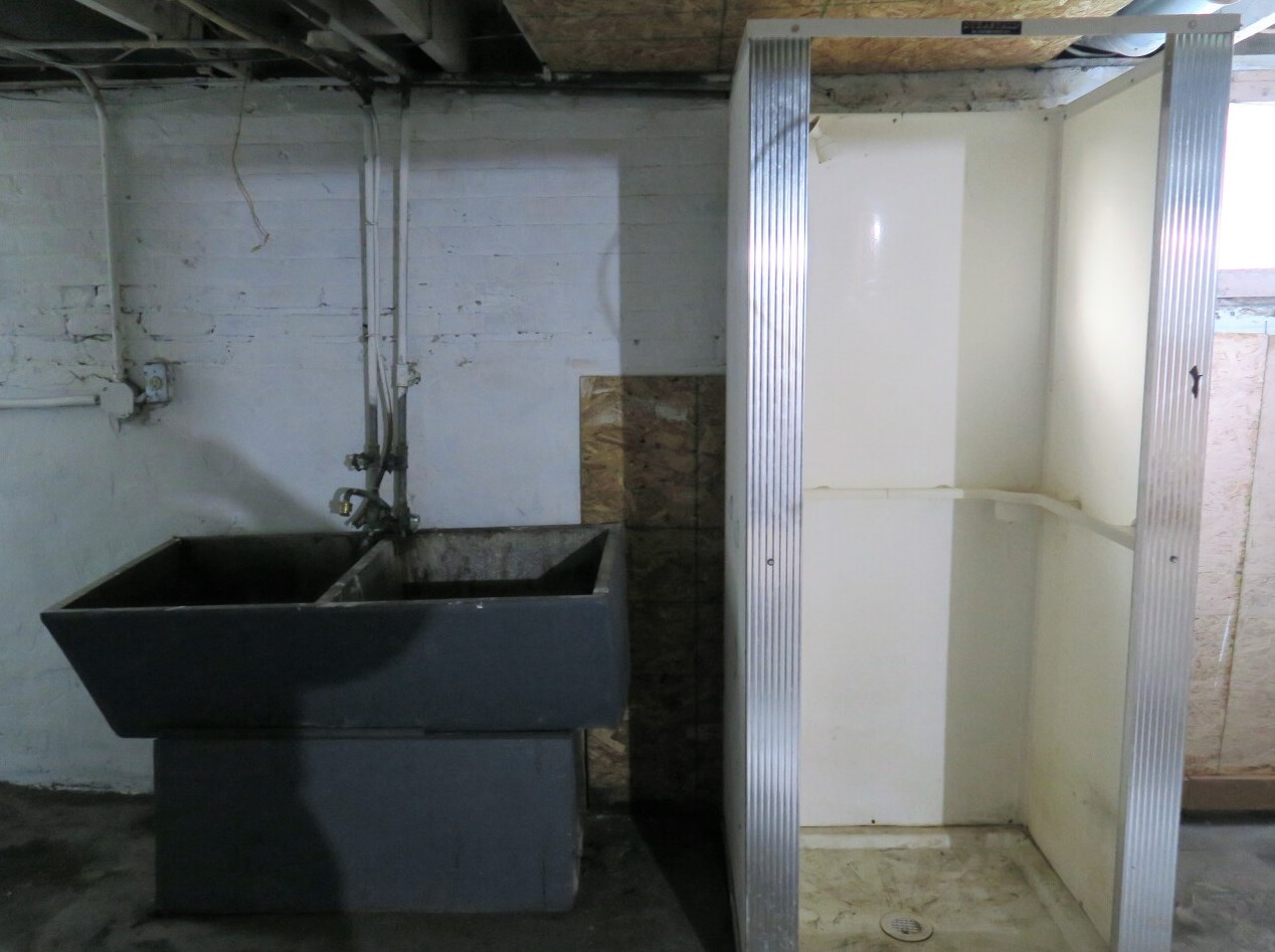 6437 22nd Ave, Kenosha WI 53143-1218 exterior