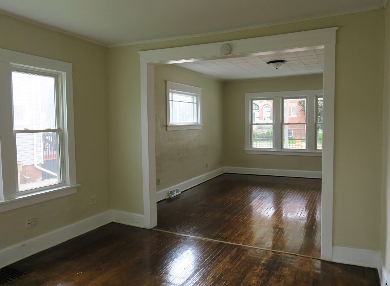 6437 22nd Ave, Kenosha WI 53143-1218 exterior