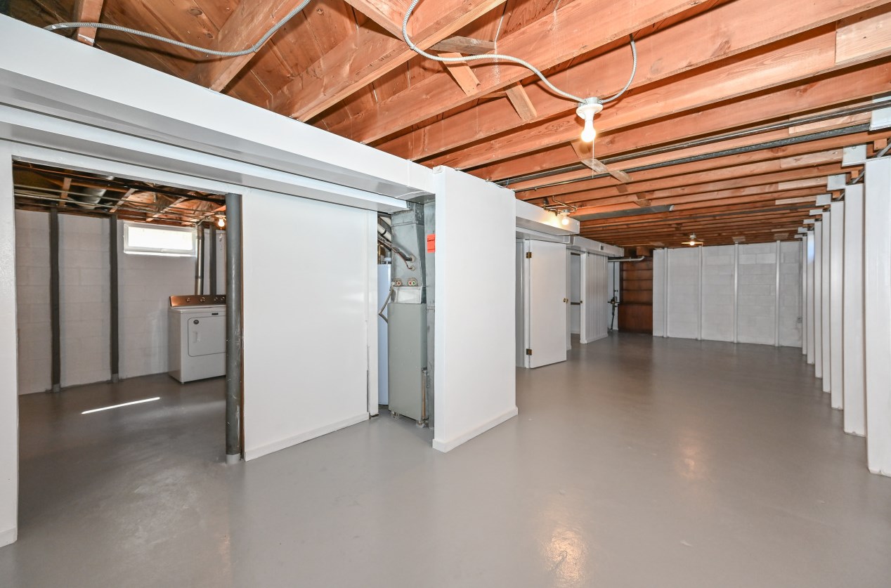 800 Abbott Ave, Milwaukee WI 53221-3433 exterior