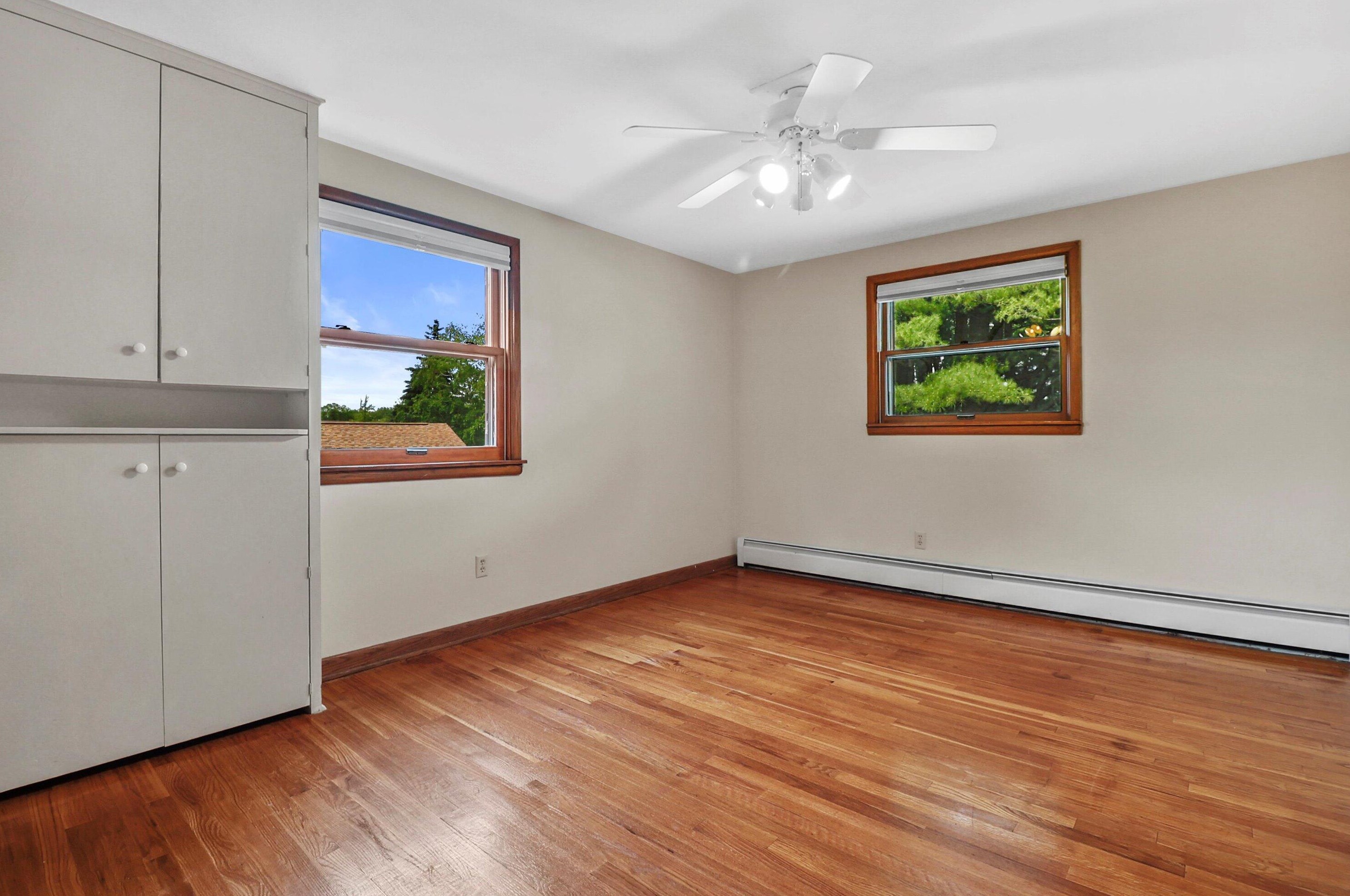 5044 Hearthside Ln, Racine WI 53402-2154 exterior