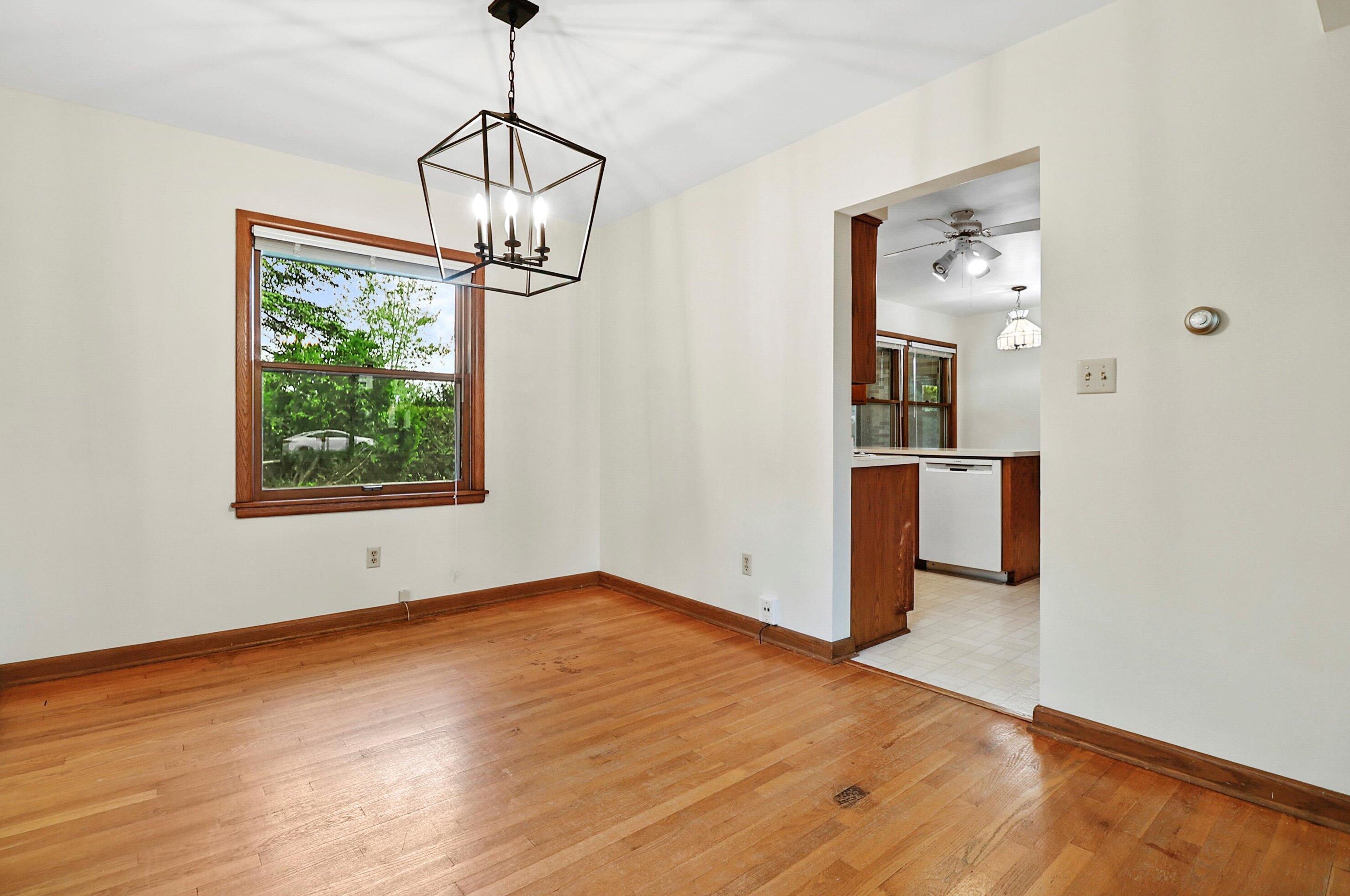 5044 Hearthside Ln, Racine WI 53402-2154 exterior