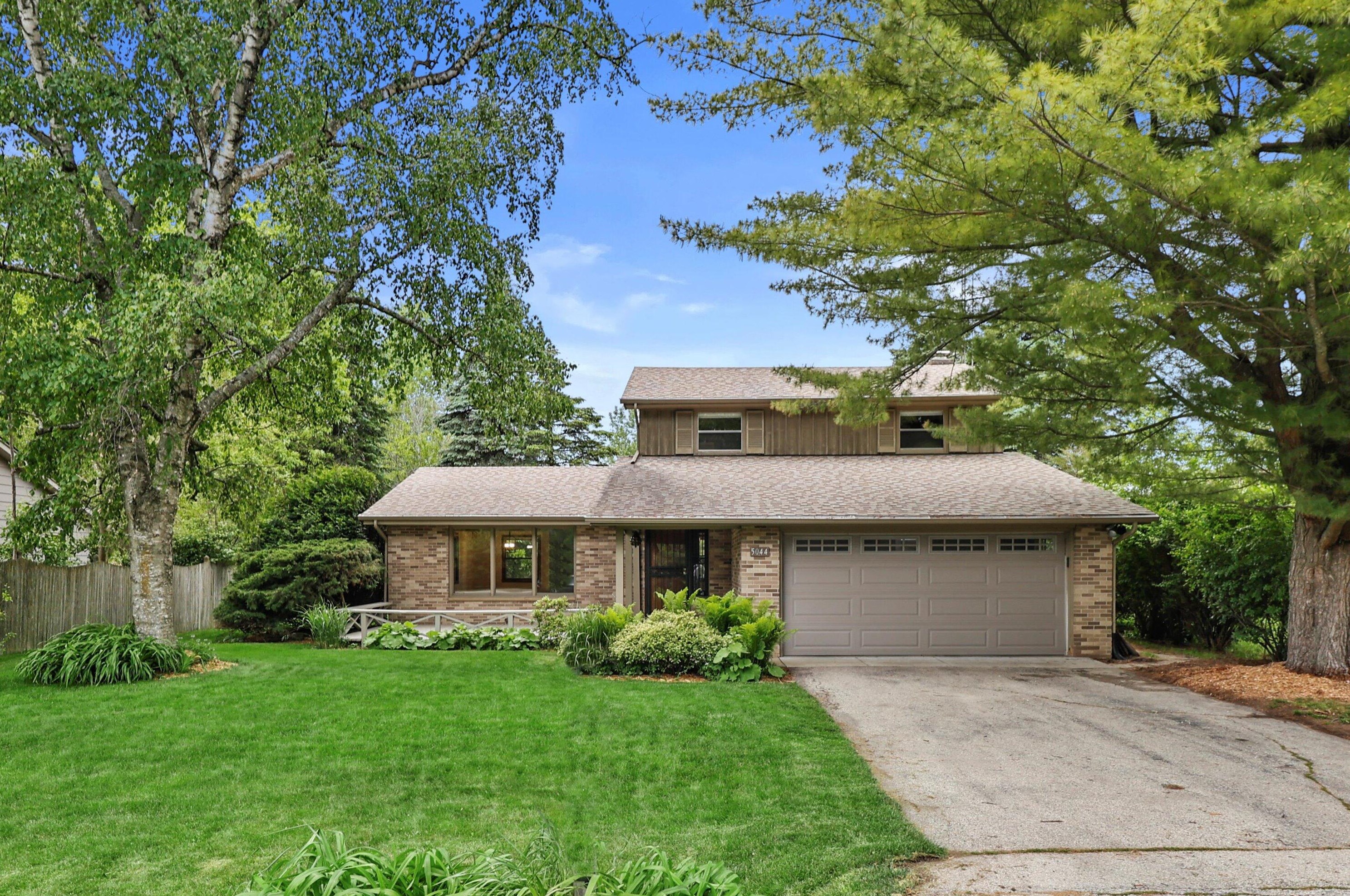 5044 Hearthside Ln, Racine WI 53402-2154 exterior