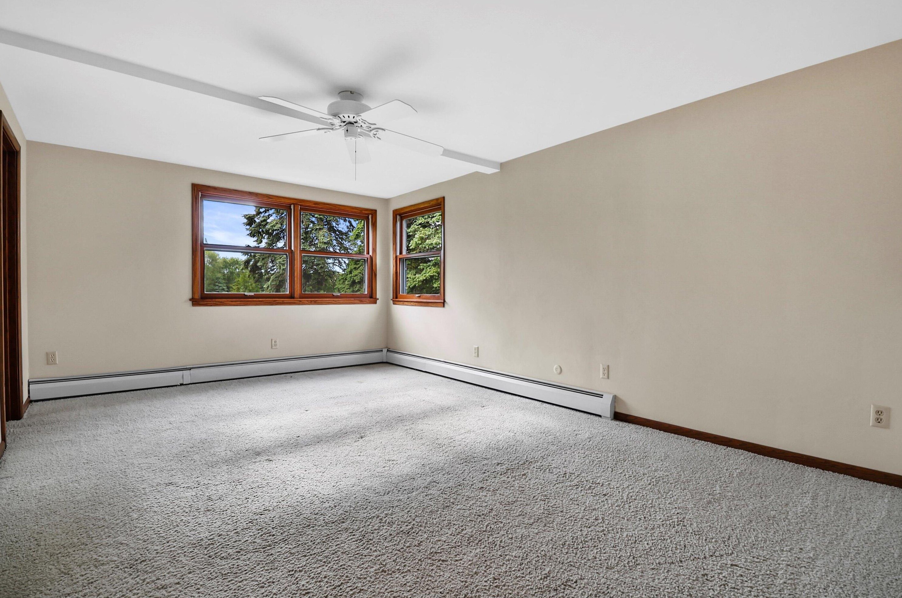 5044 Hearthside Ln, Racine WI 53402-2154 exterior