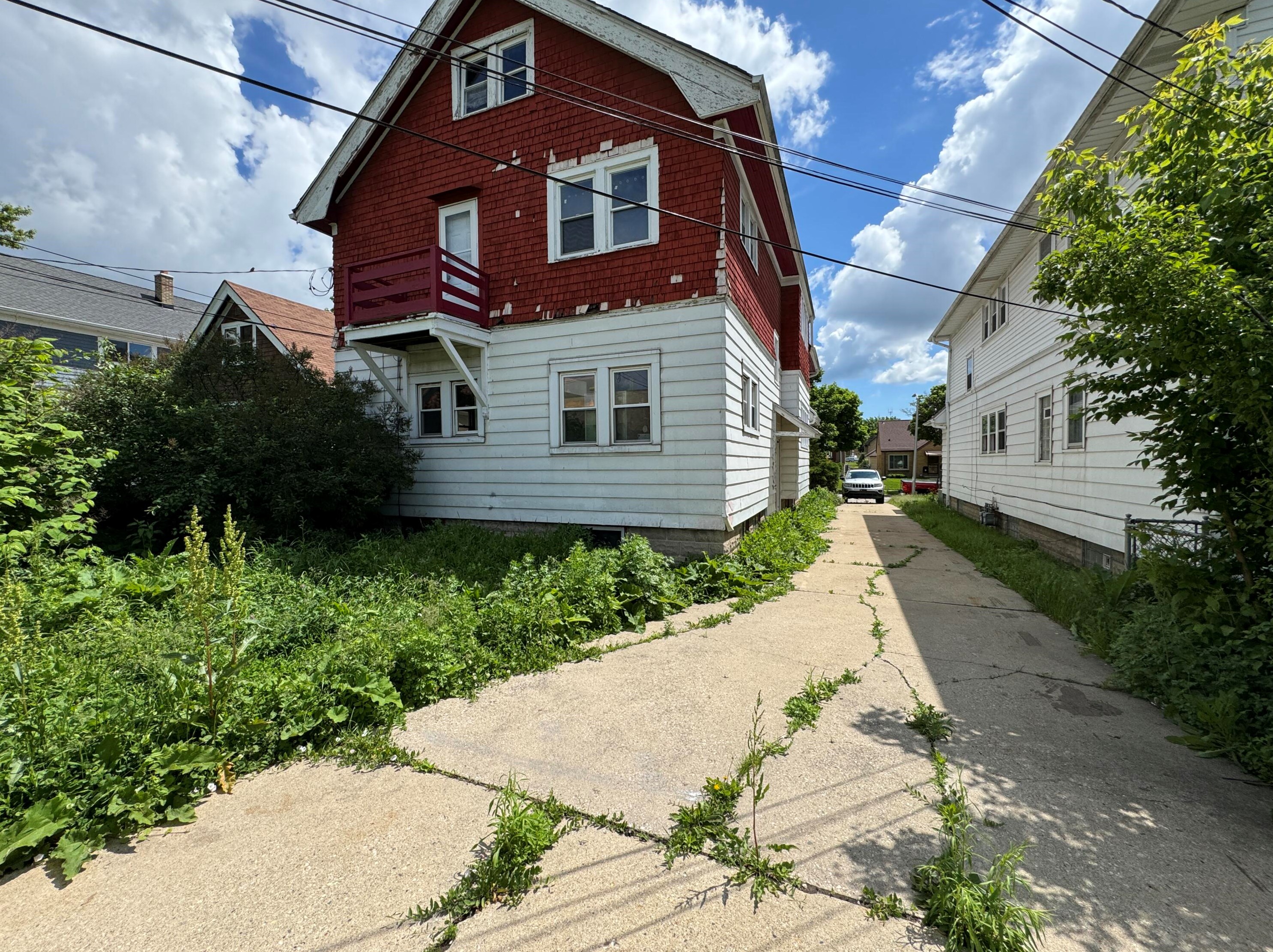 4445 30, Milwaukee WI 53208-4209 exterior