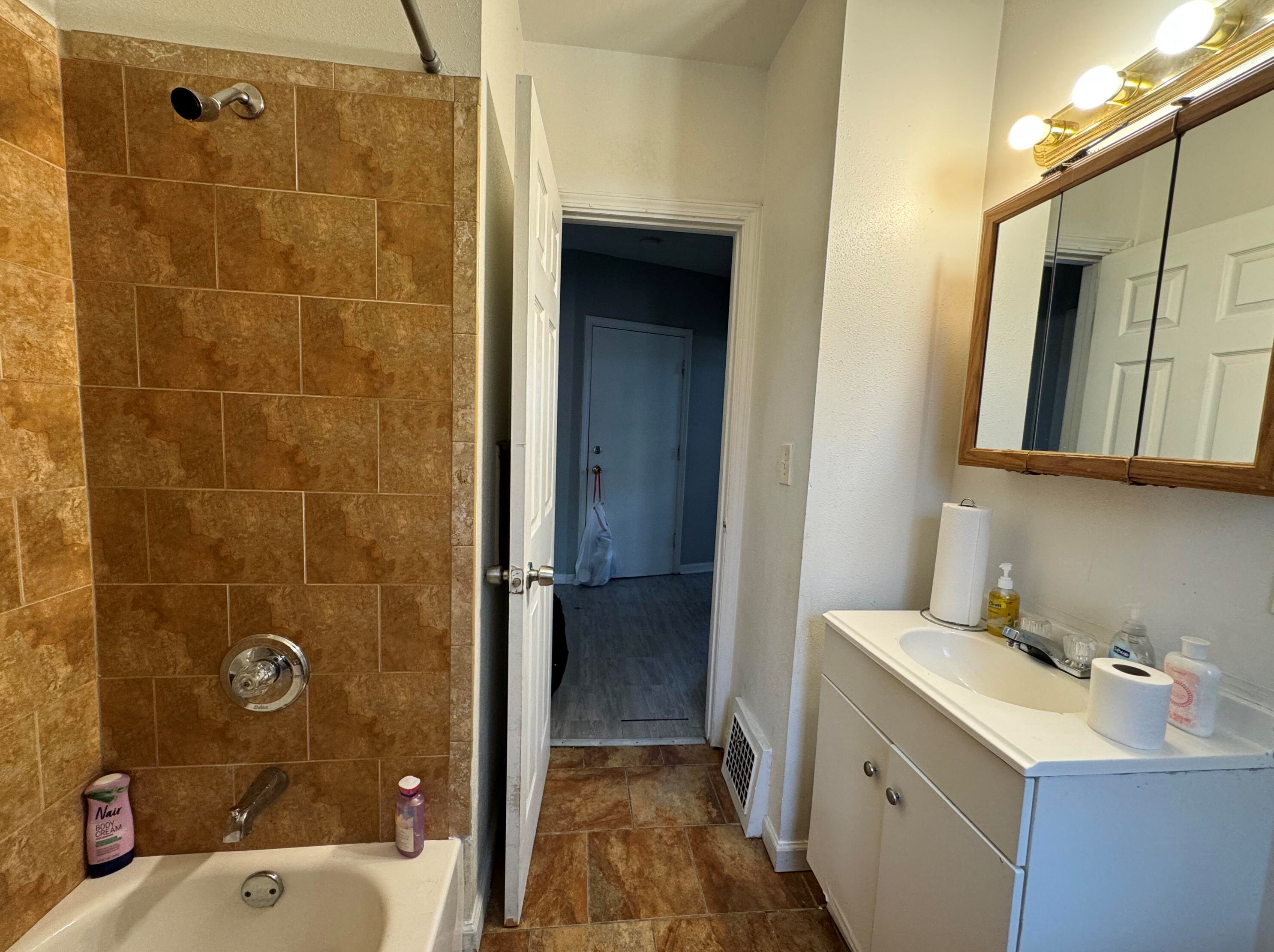 4445 30, Milwaukee WI 53208-4209 exterior