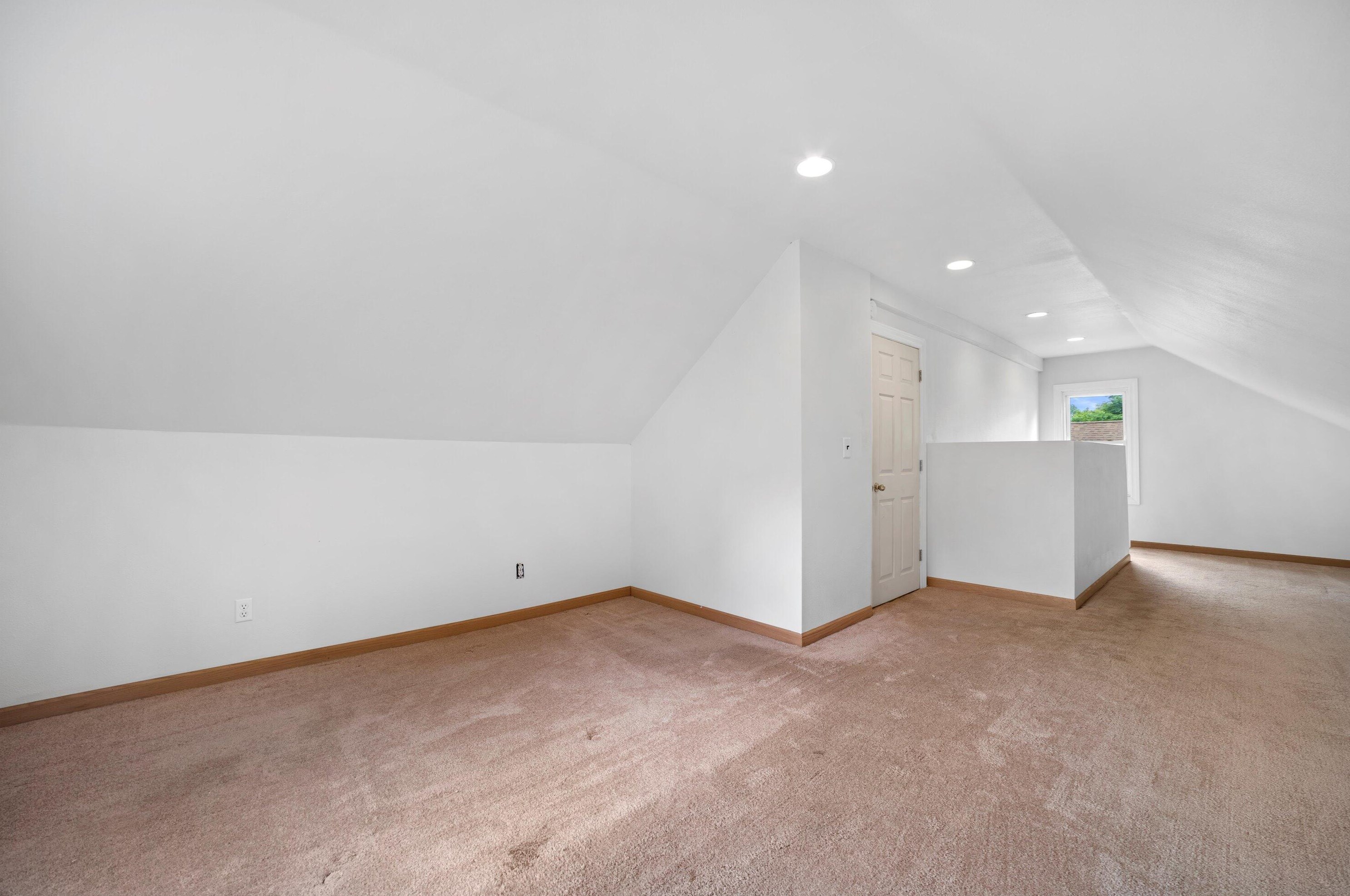 4912 66, Milwaukee WI 53218-4034 exterior