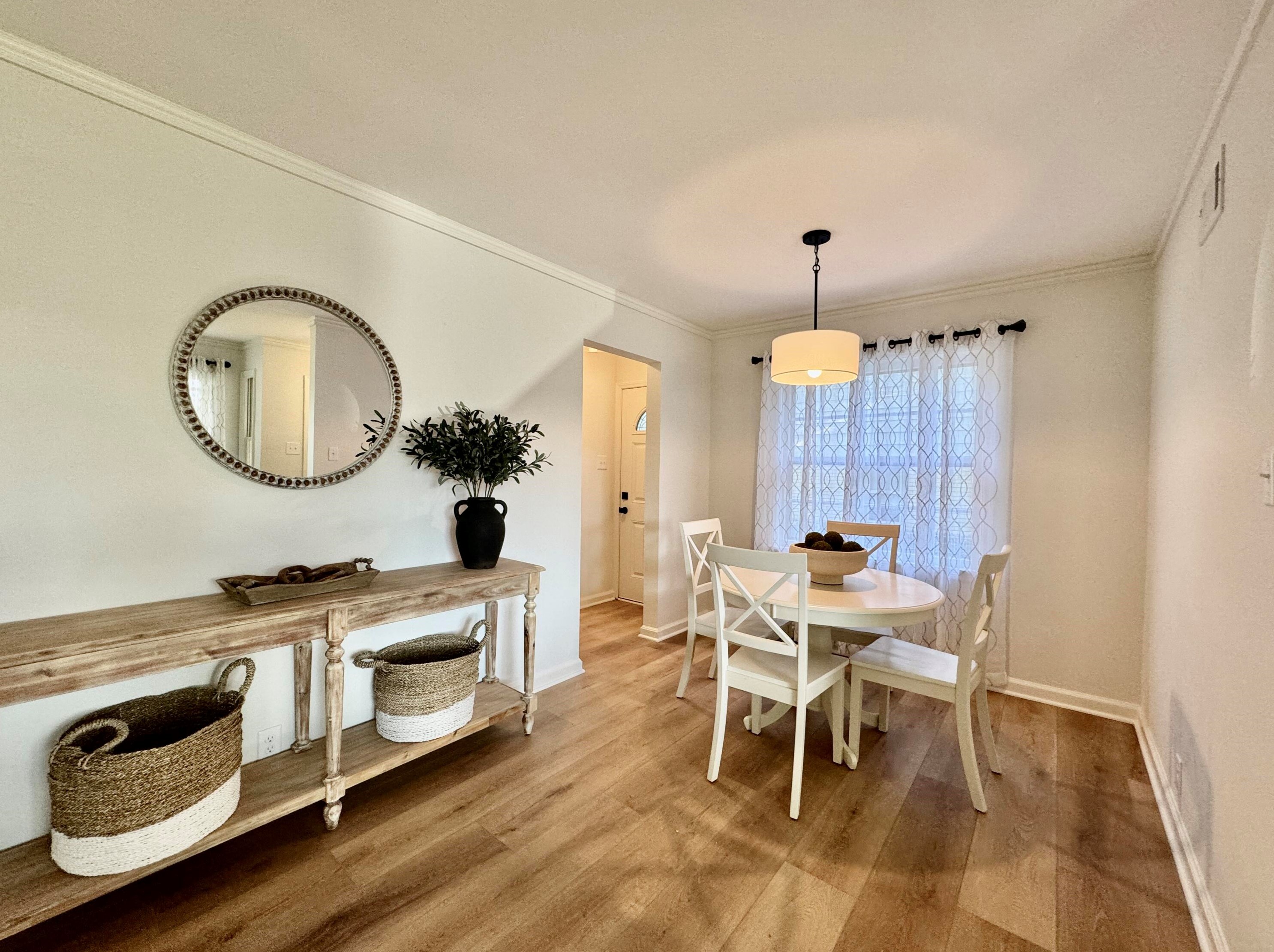 2652 86, Milwaukee WI 53222-4722 exterior