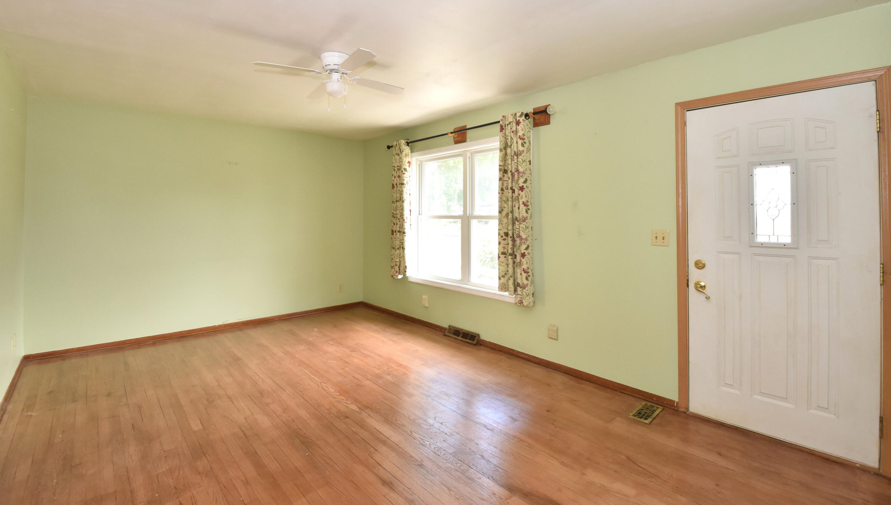 5808 67 St, Kenosha WI 53143-4958 exterior