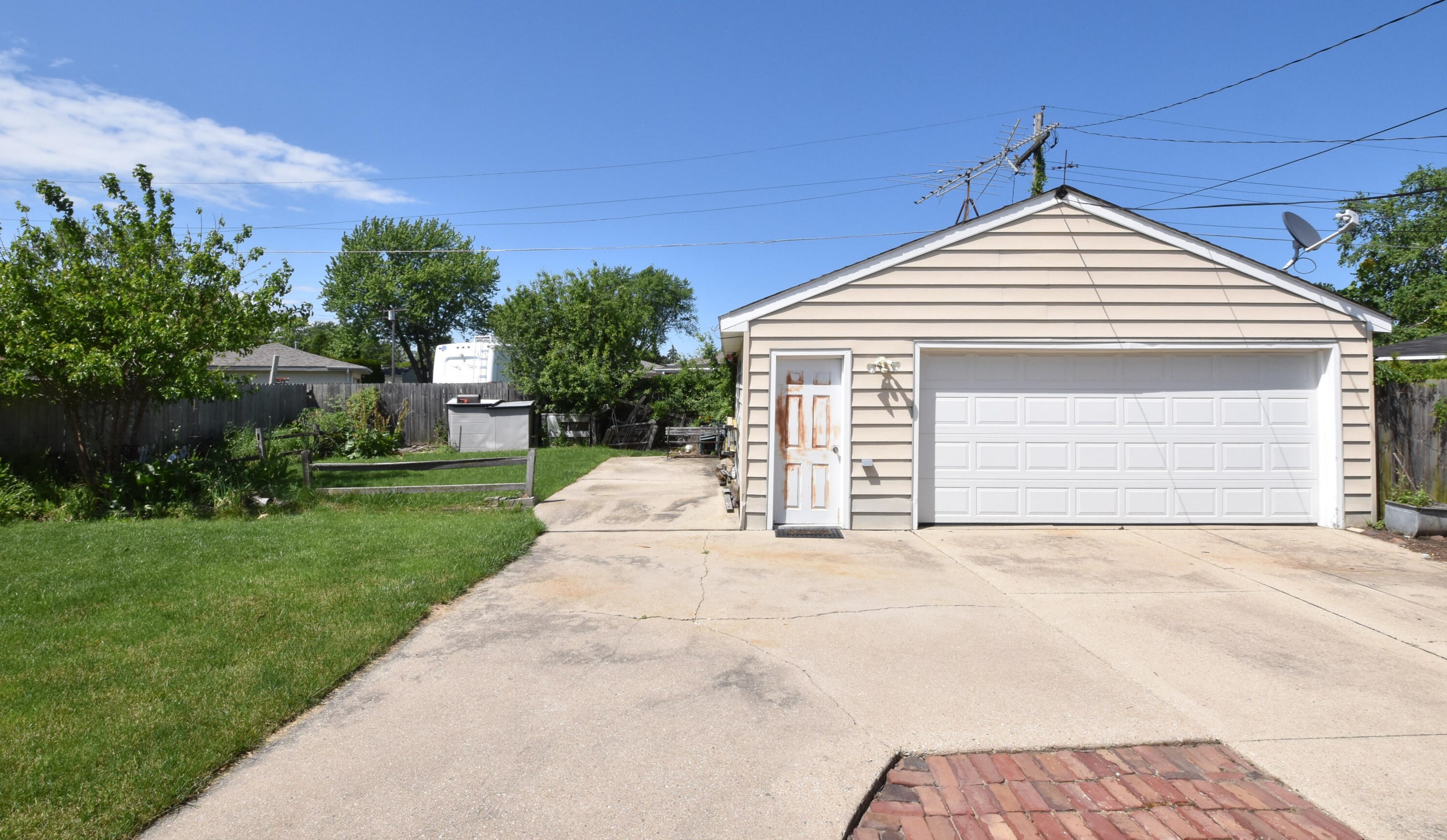 5808 67 St, Kenosha WI 53143-4958 exterior