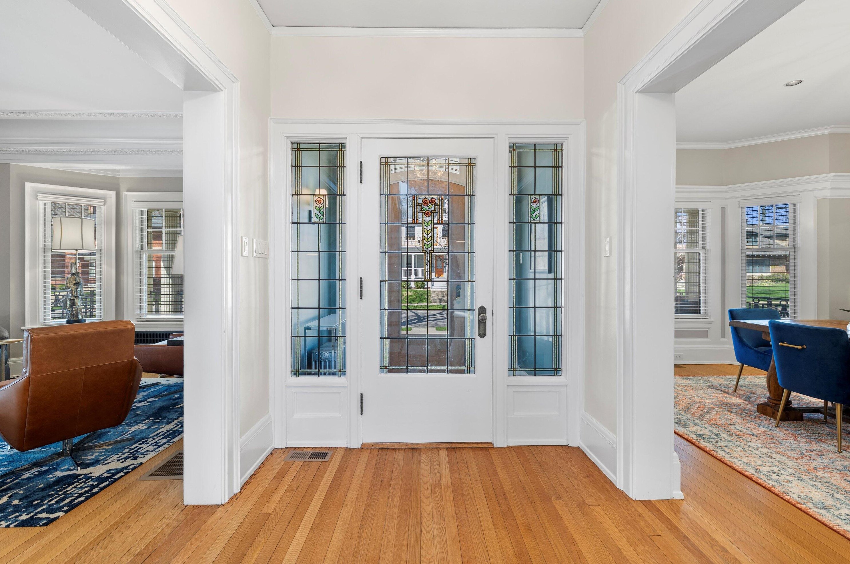 3004 Hackett Ave, Milwaukee WI 53211-3444 exterior