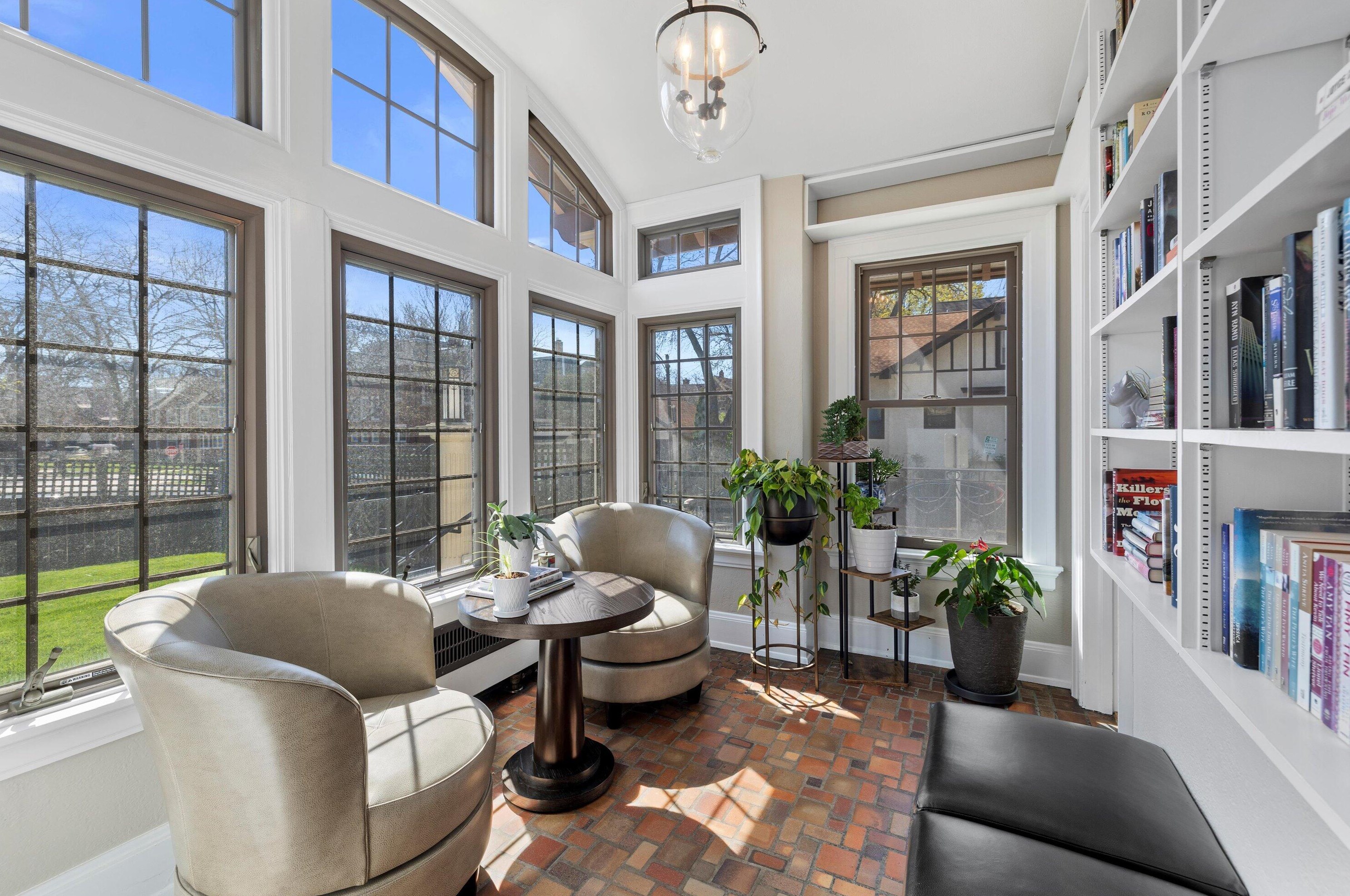 3004 Hackett Ave, Milwaukee WI 53211-3444 exterior