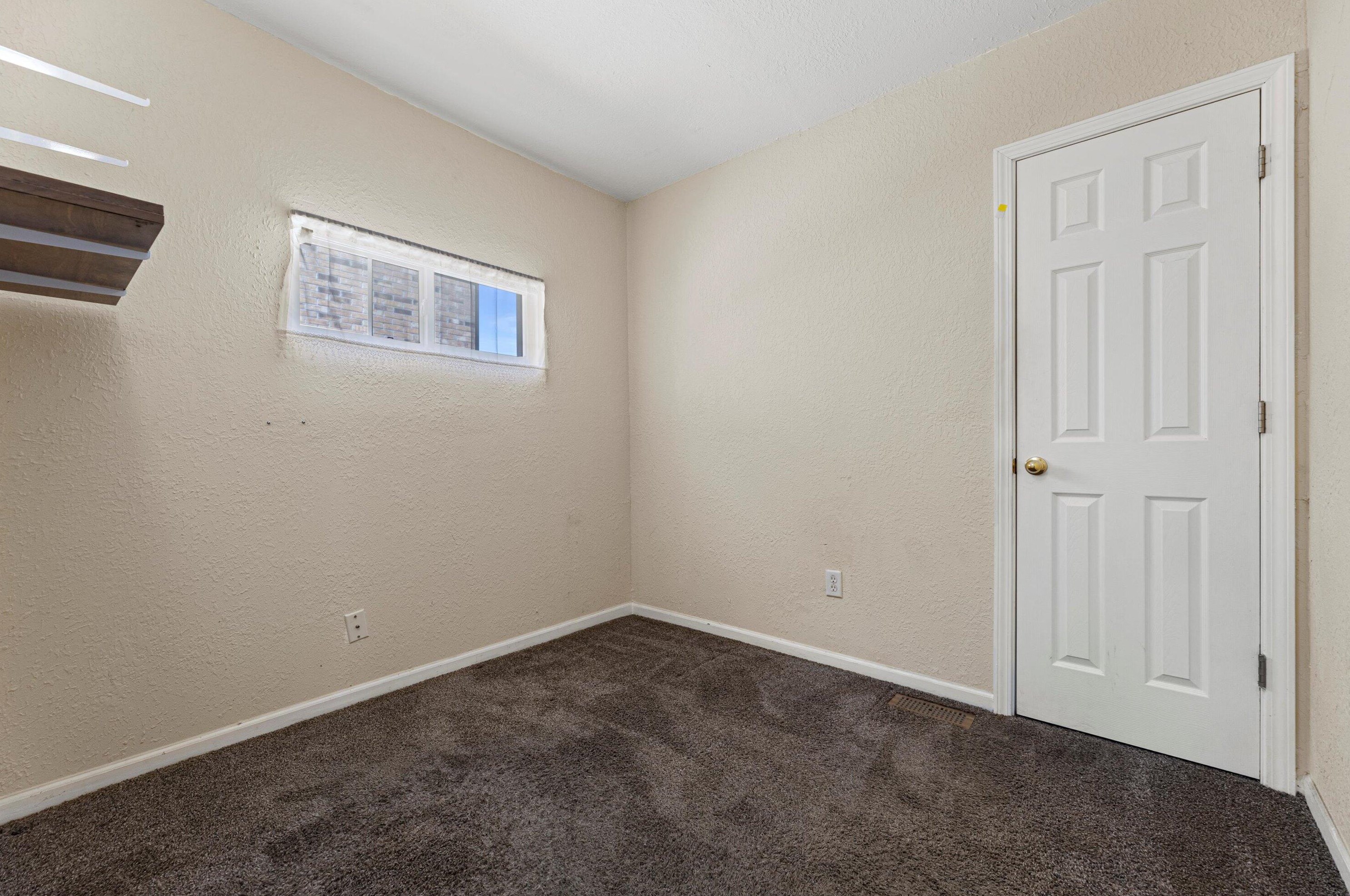 4261 97, Milwaukee WI 53228-2164 exterior