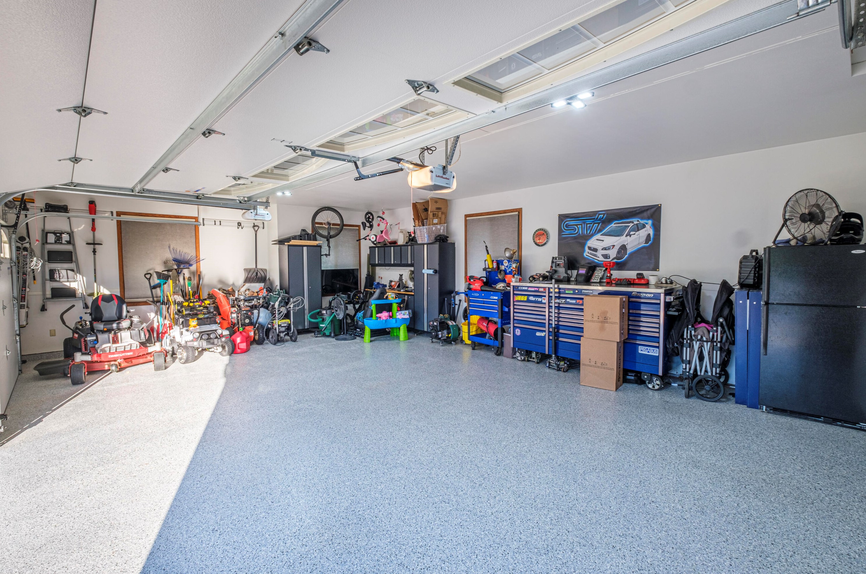 733 Charolais Dr, Slinger WI 53086-9313 exterior