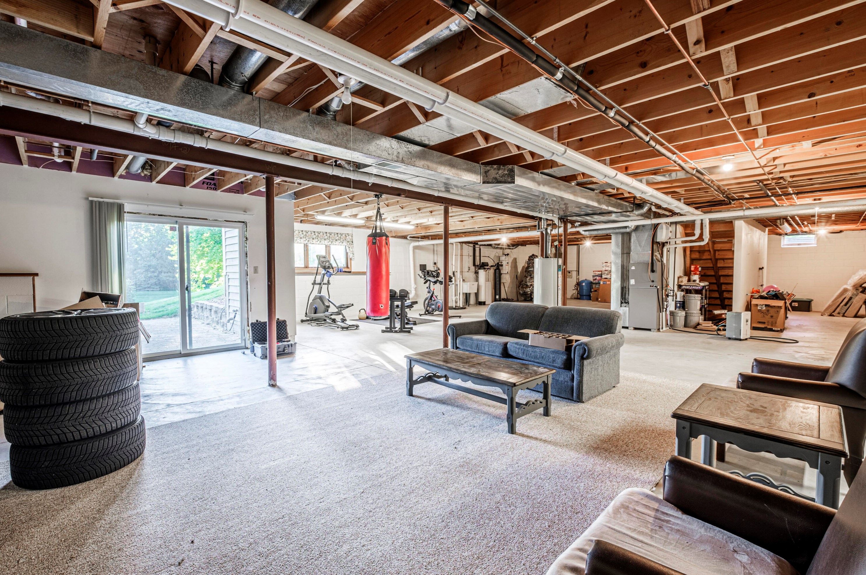 733 Charolais Dr, Slinger WI 53086-9313 exterior