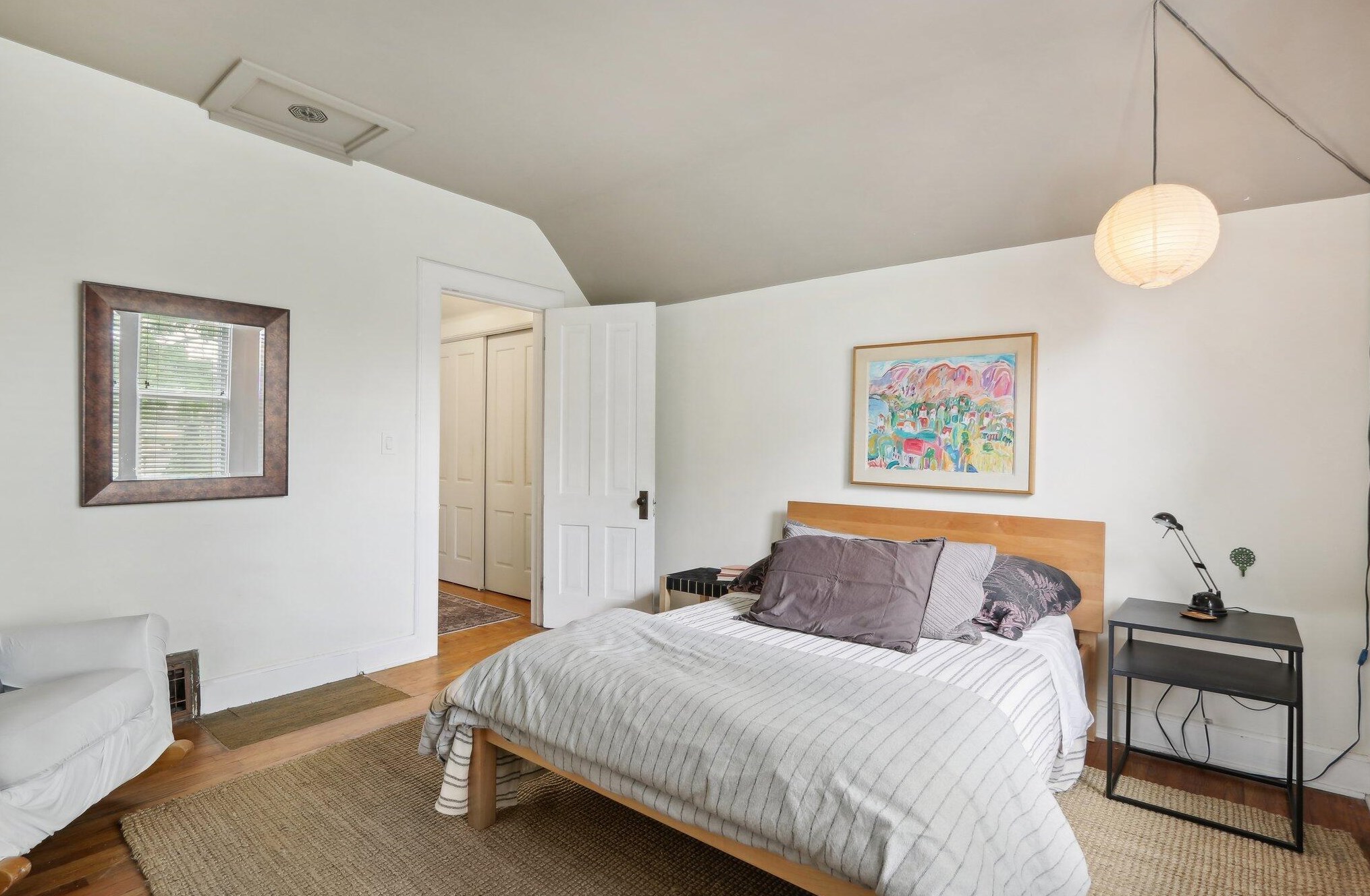 1019 Kewaunee St, Milwaukee WI 53202-2113 exterior