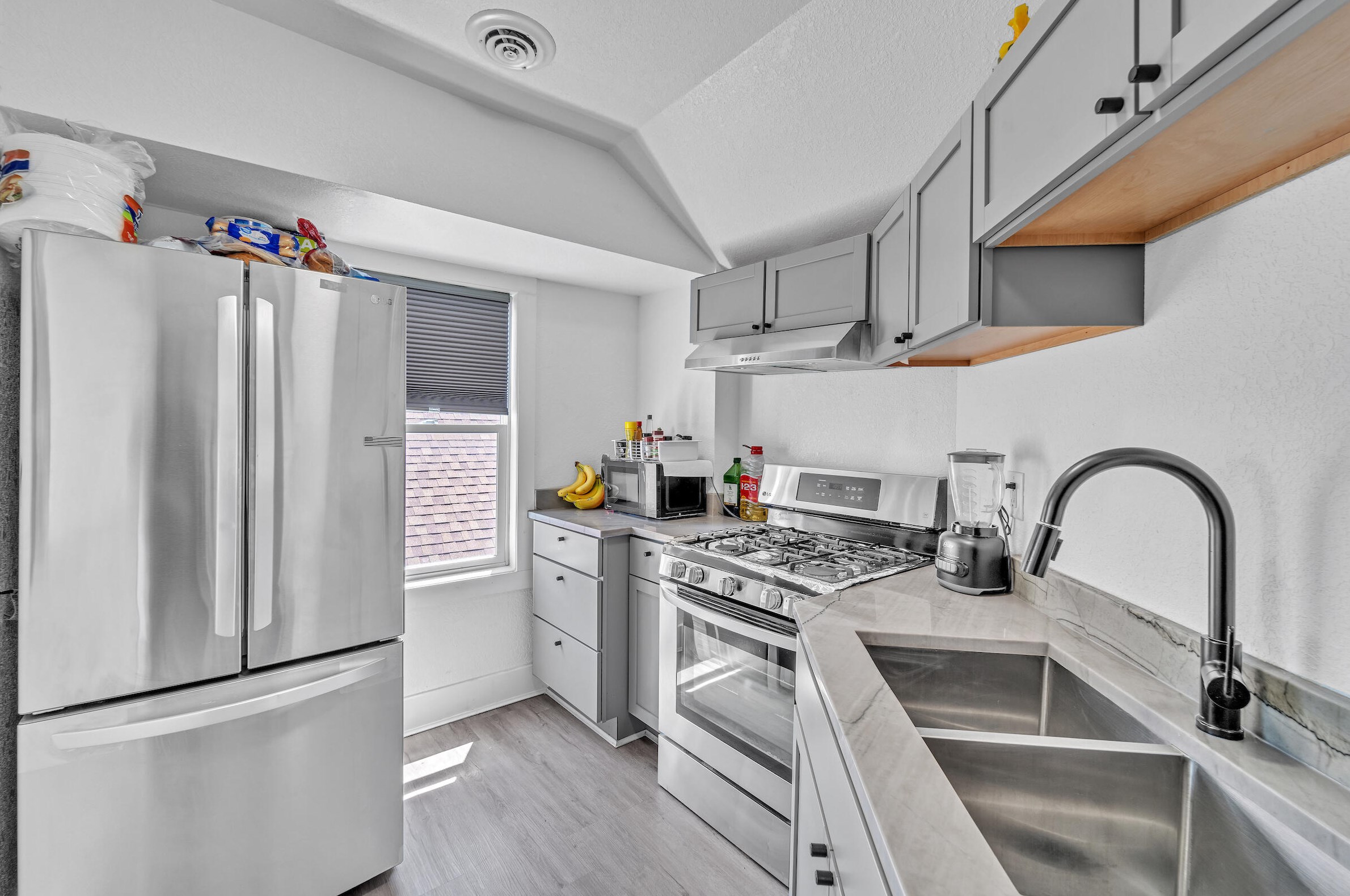 1639 79, Milwaukee WI 53219-1718 exterior