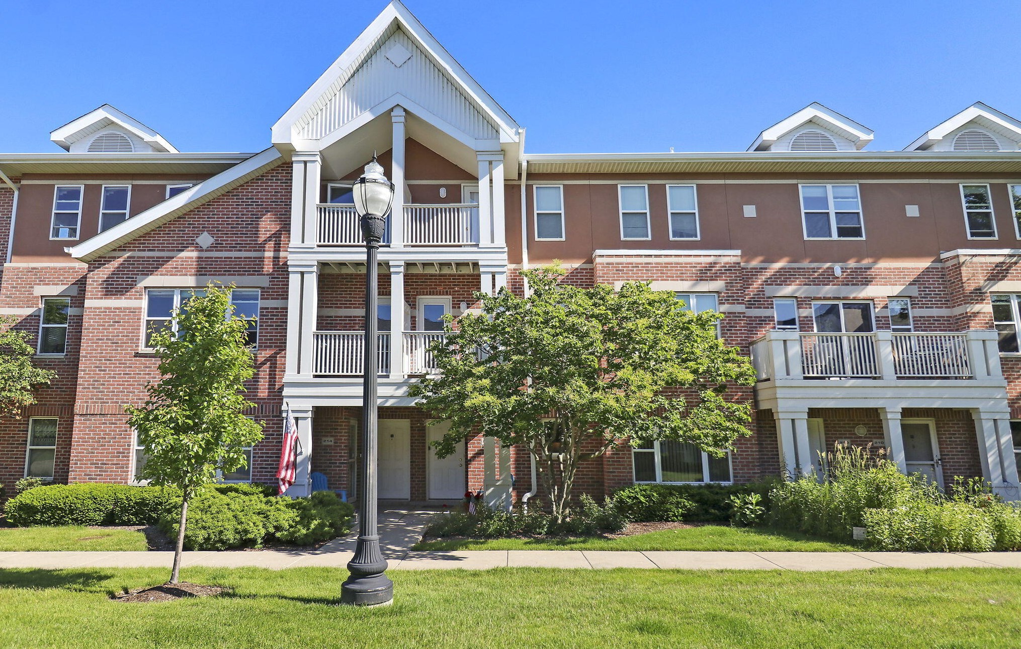 212 55th St, Kenosha WI  53140-3775 exterior