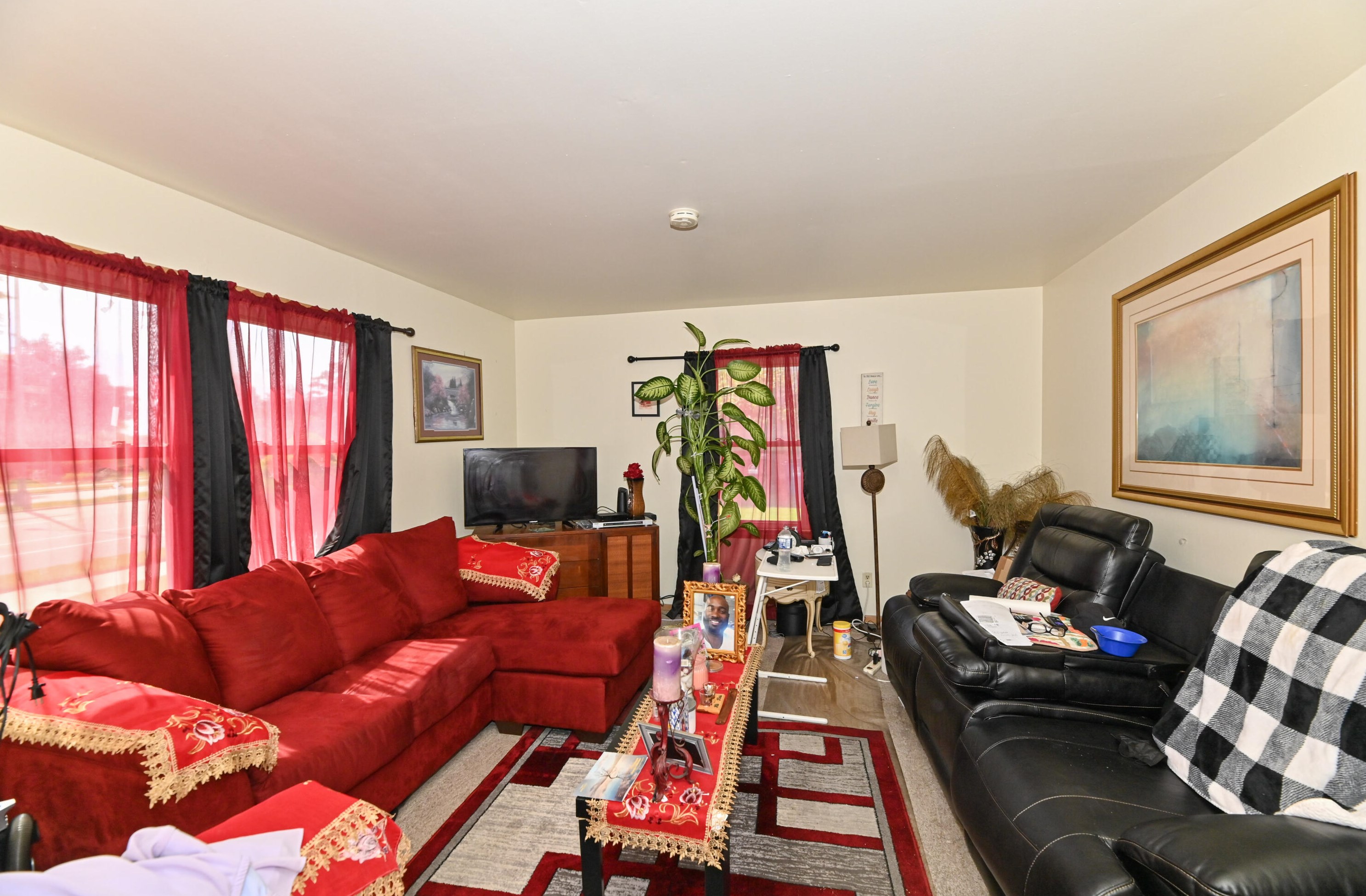 236 Ohio St, Racine WI 53405-3931 exterior