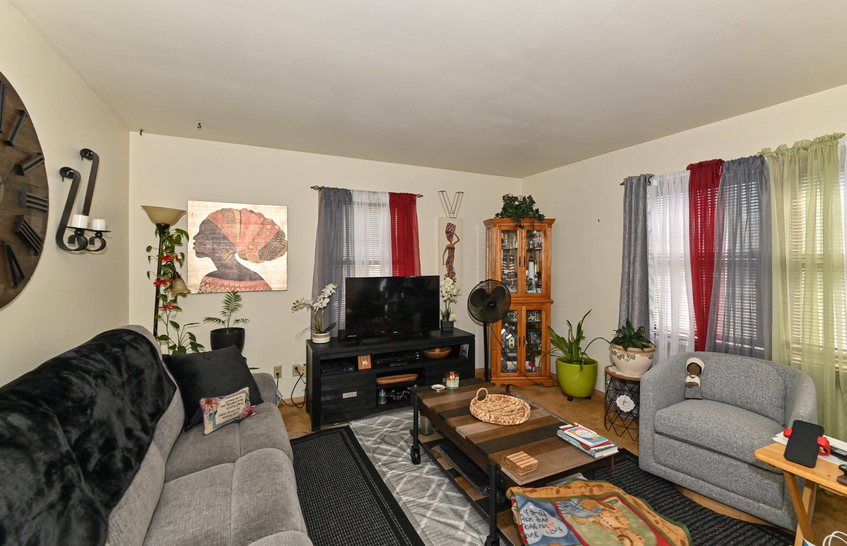 236 Ohio St, Racine WI 53405-3931 exterior