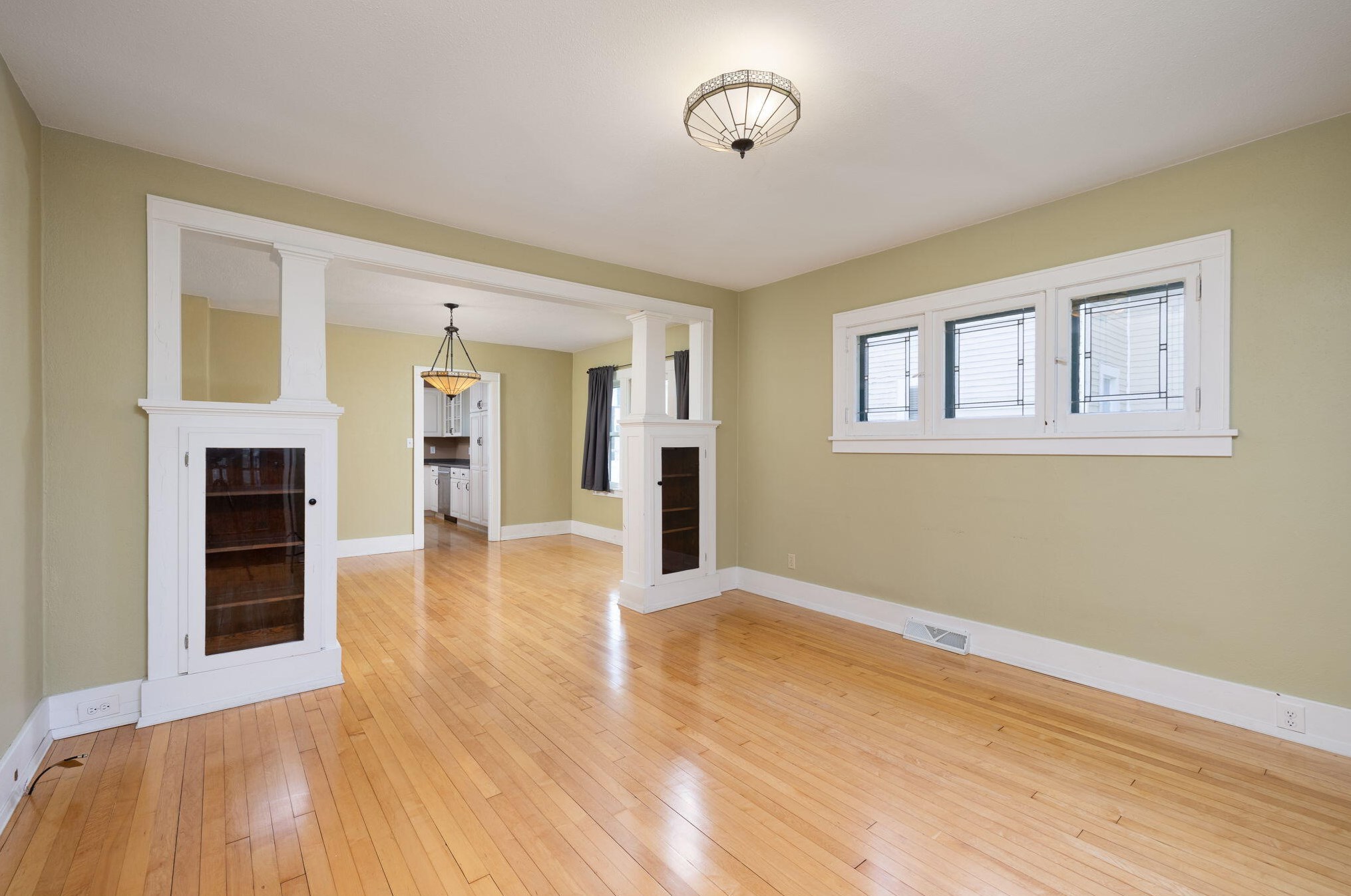 355 21st St, La Crosse WI  54601-5083 exterior