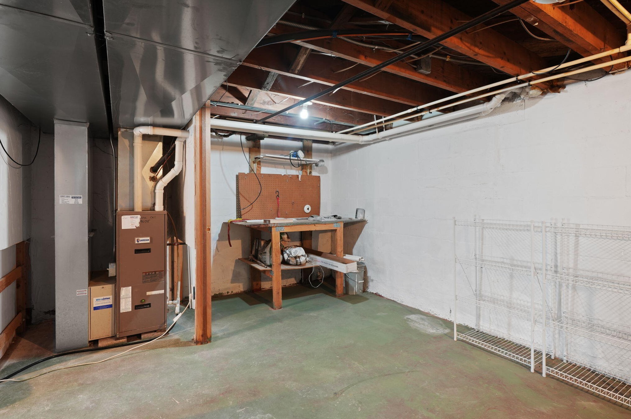 1424 Oregon St, Racine WI  53405-3152 exterior